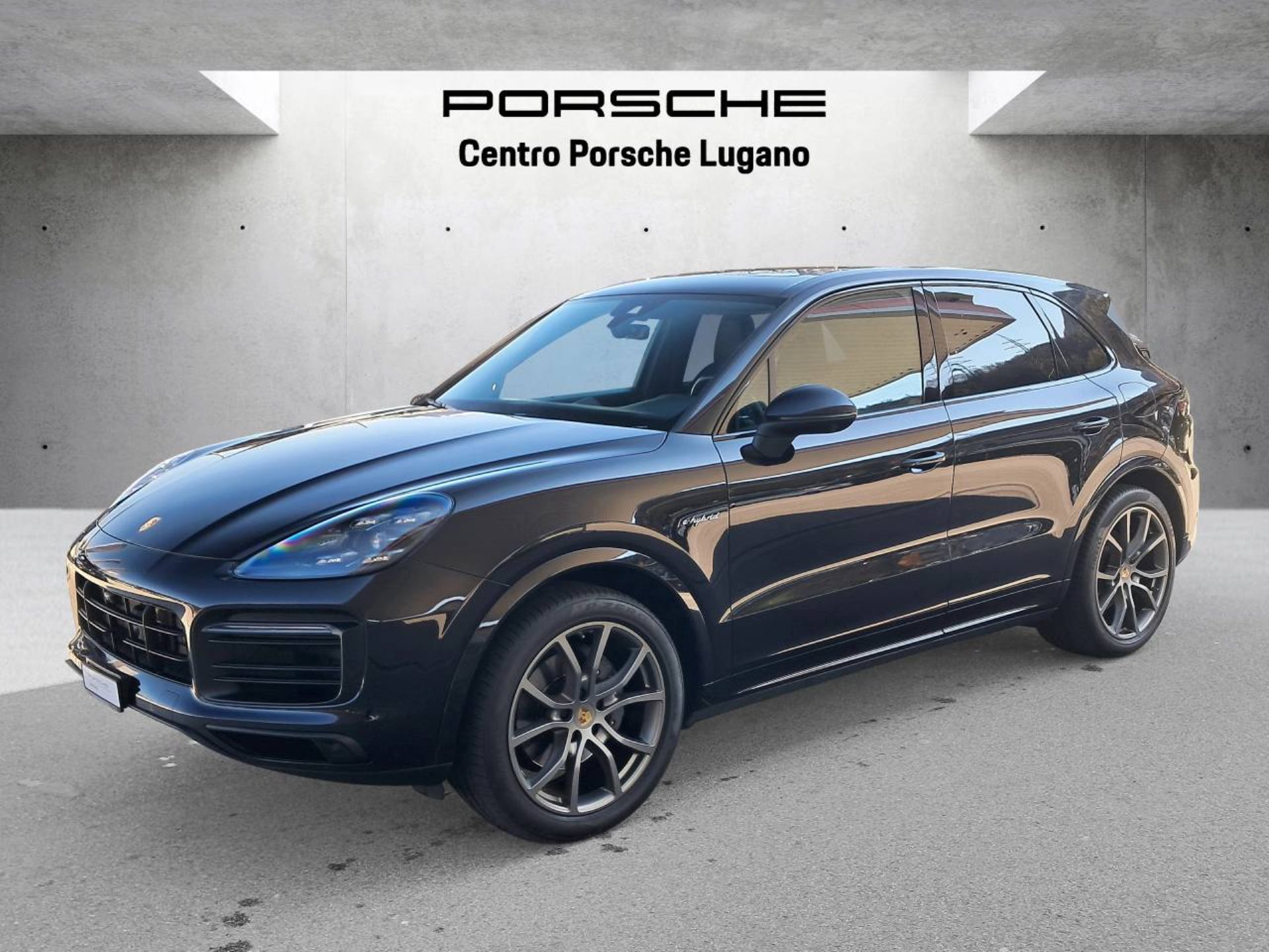 PORSCHE Cayenne E-Hybrid (MY22)-image-8