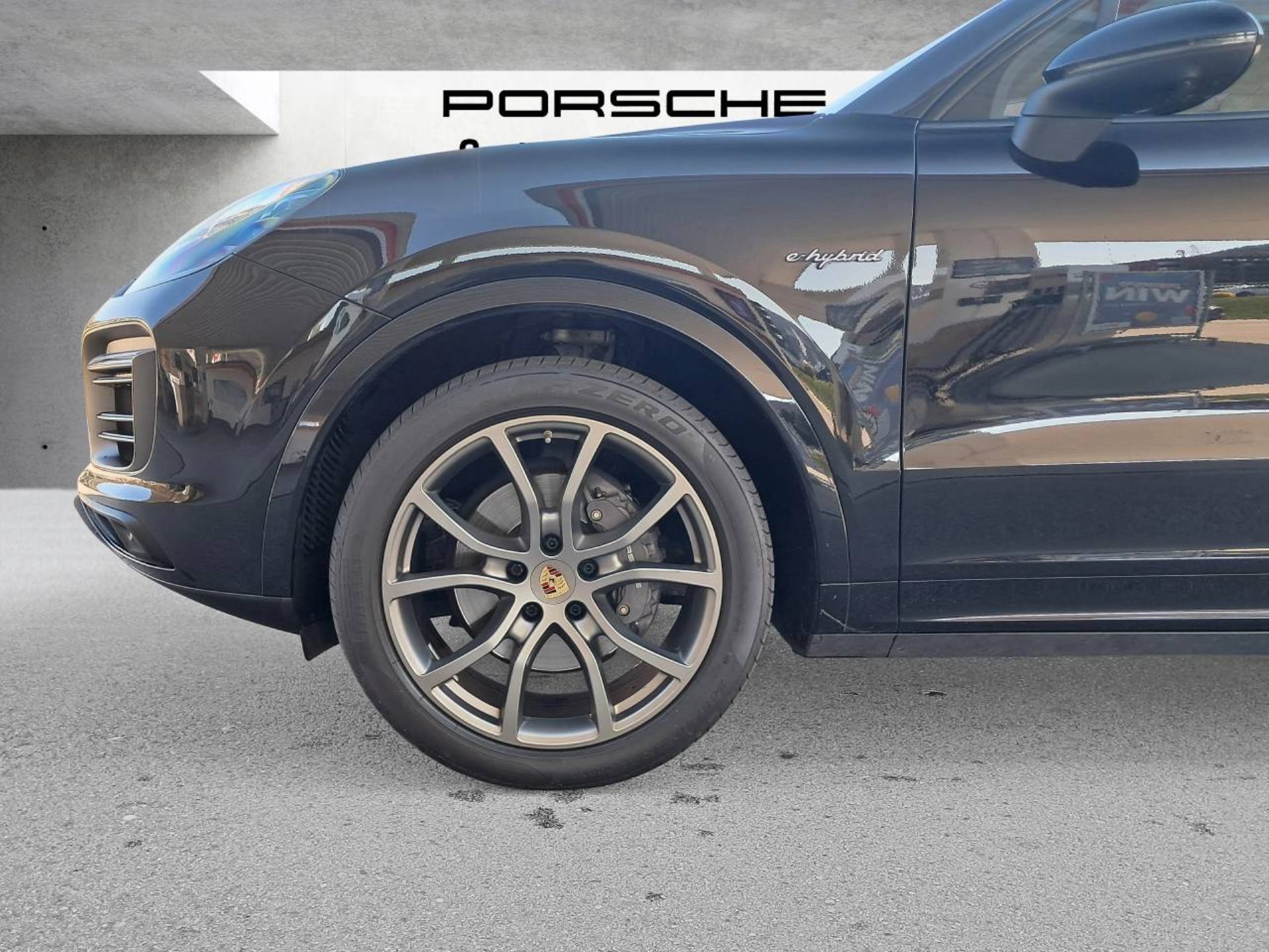 PORSCHE Cayenne E-Hybrid (MY22)-image-11
