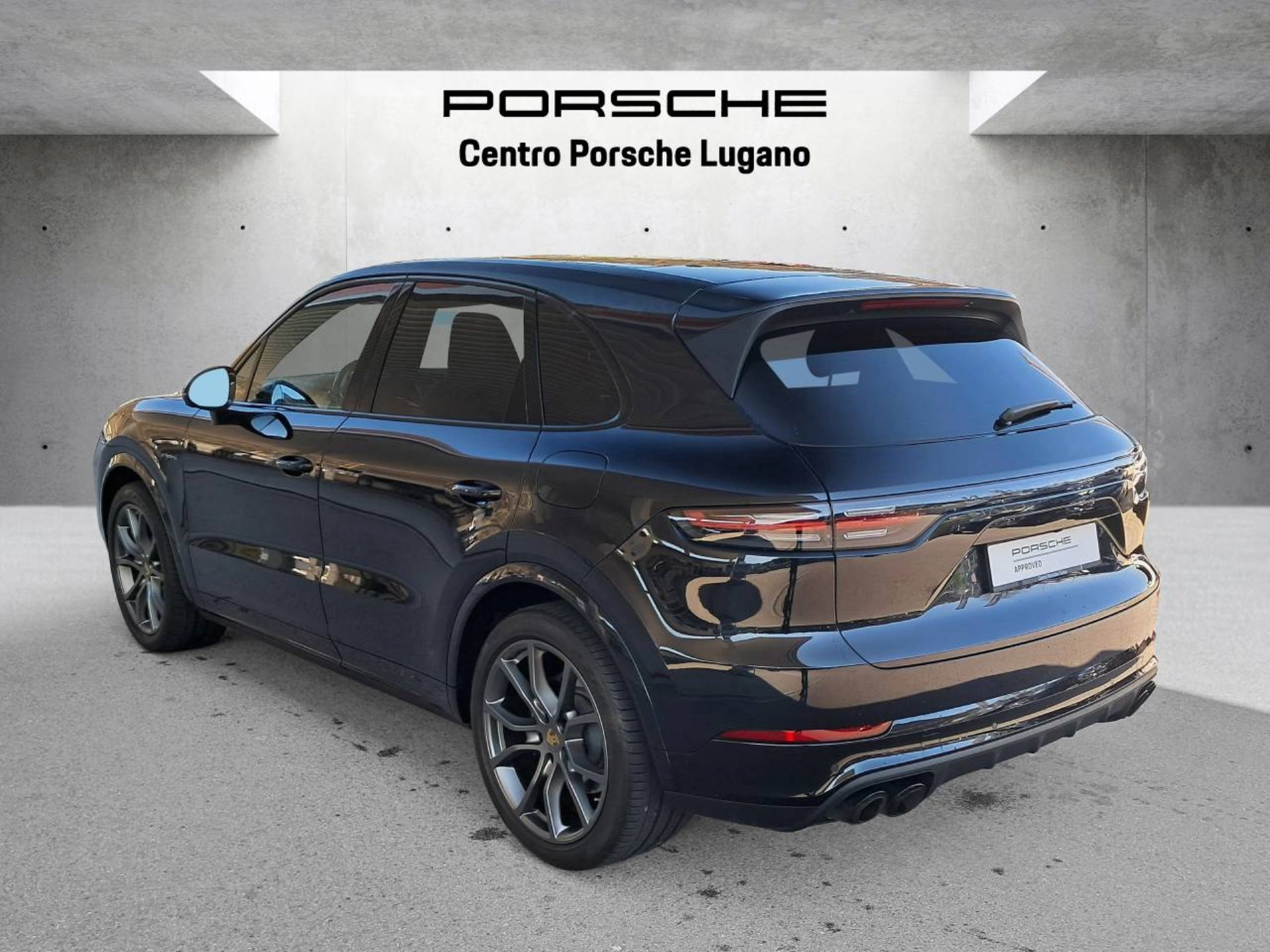 PORSCHE Cayenne E-Hybrid (MY22)-image-6