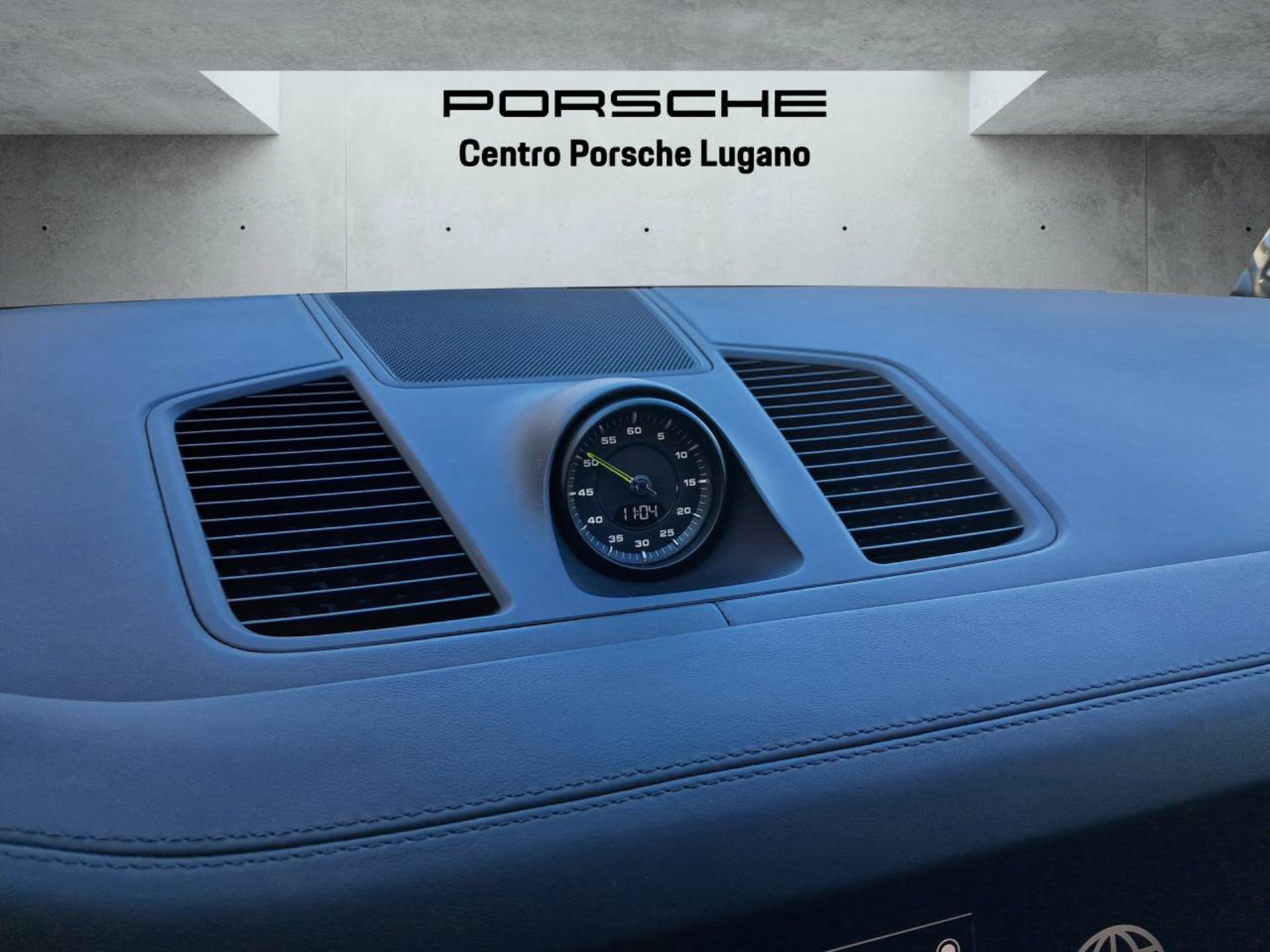 PORSCHE Cayenne E-Hybrid (MY22)-image-25