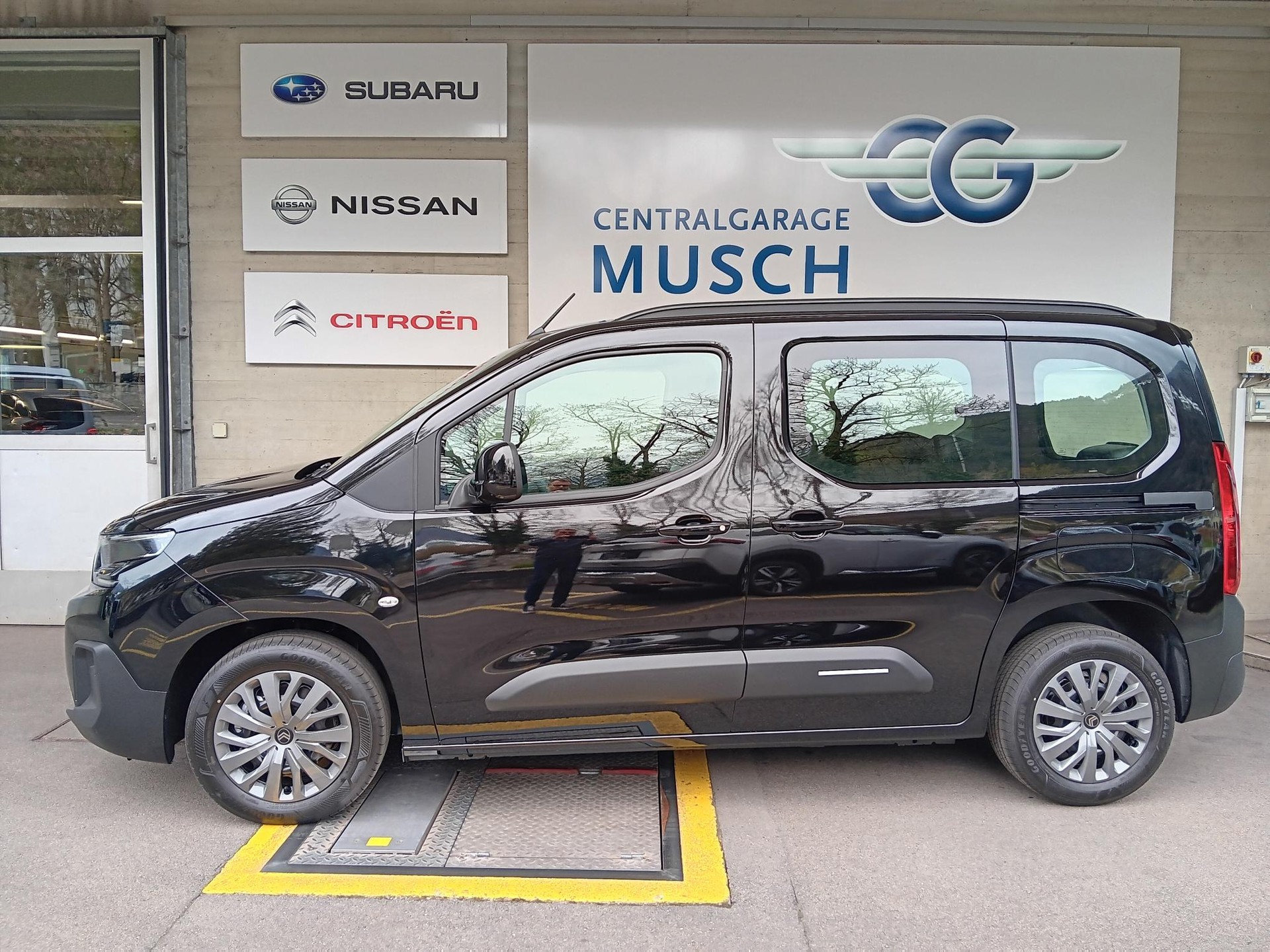 CITROEN Tonic-showroom-element-2
