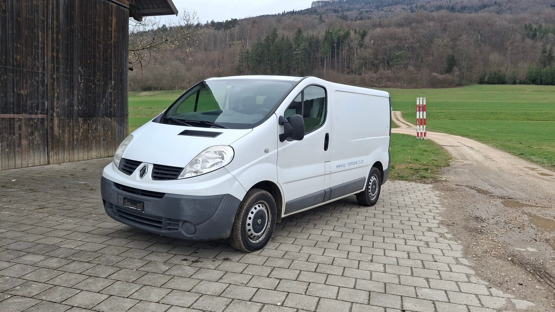 RENAULT Trafic 2.0 dCi 90 2.7t L1H1
