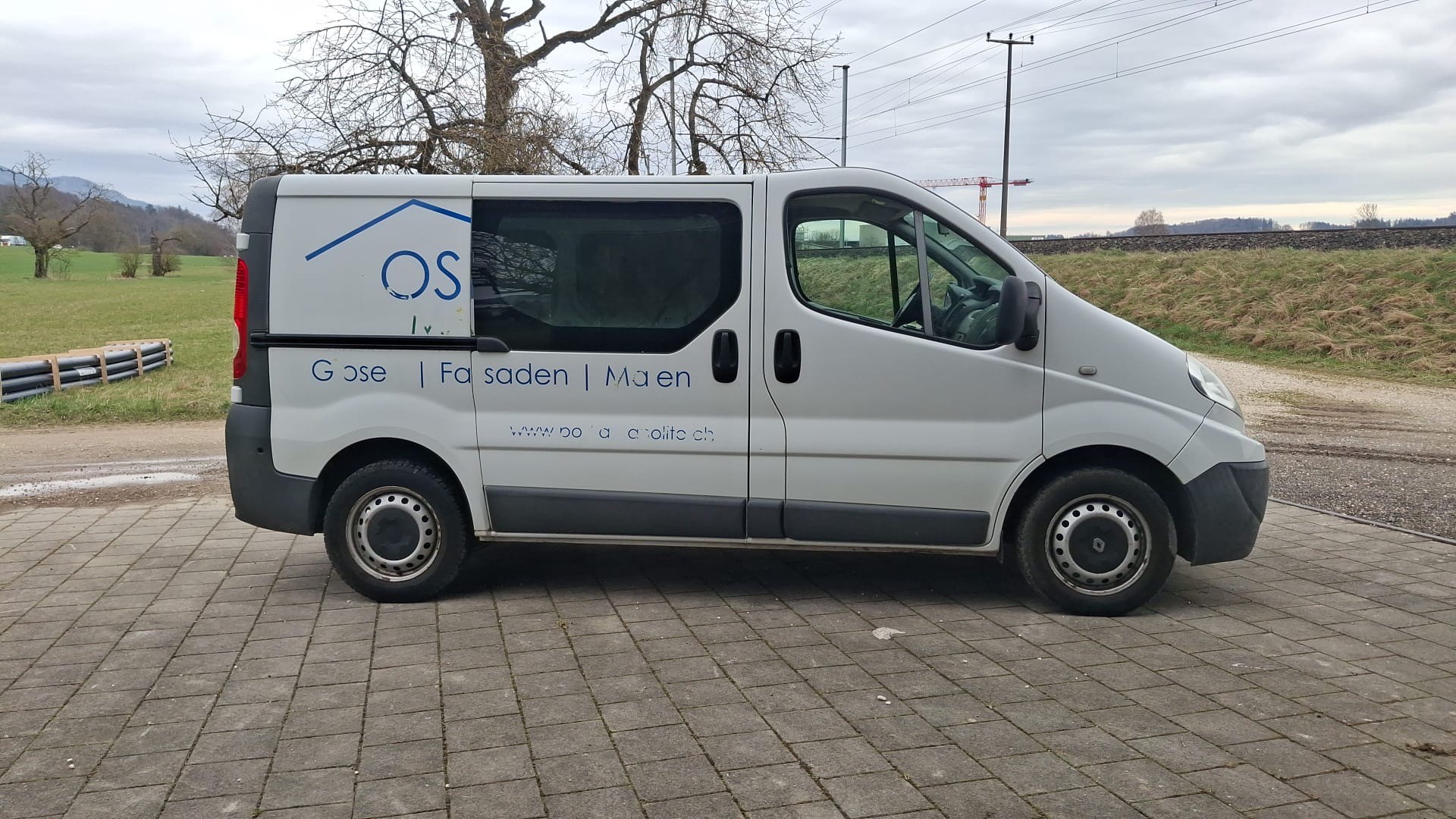 RENAULT Trafic 2.0 dCi 90 2.7t L1H1-image-7