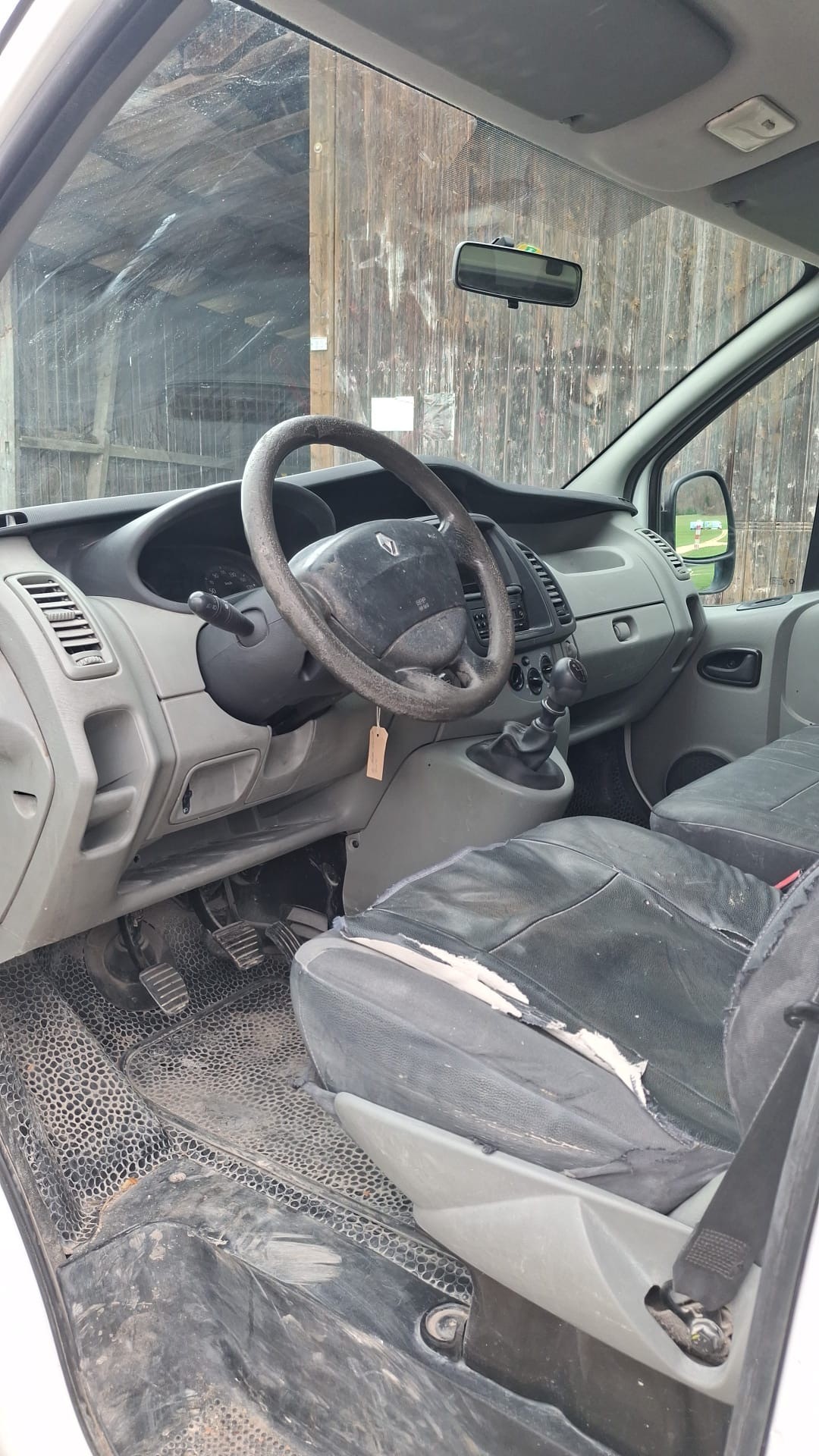RENAULT Trafic 2.0 dCi 90 2.7t L1H1-image-5