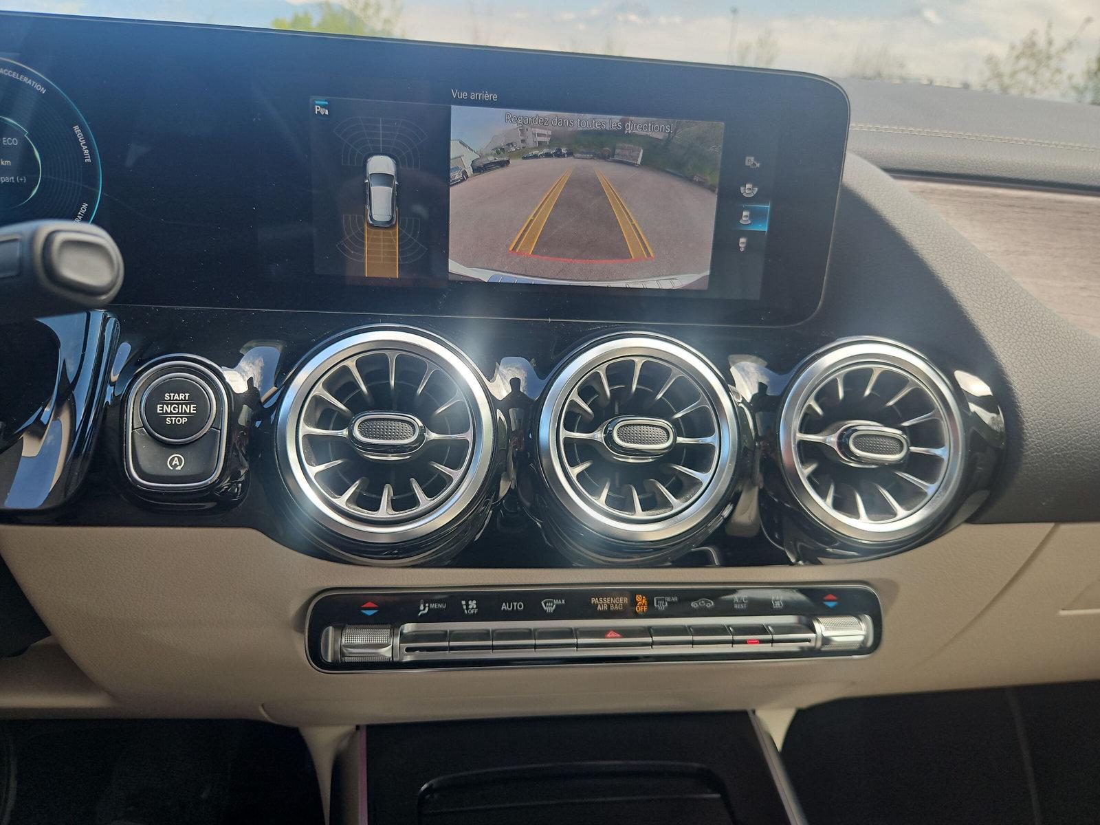 MERCEDES-BENZ GLA 200 Progressive 4matic-image-21