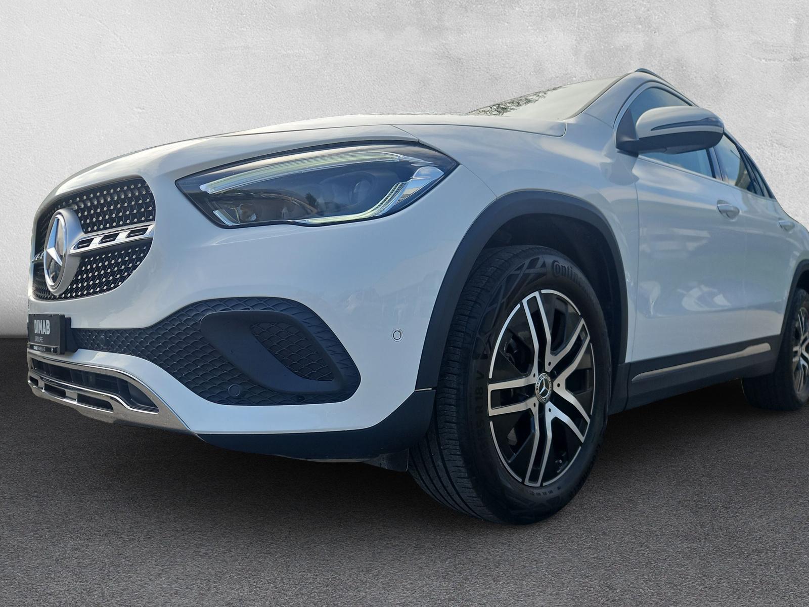MERCEDES-BENZ GLA 200 Progressive 4matic-image-7