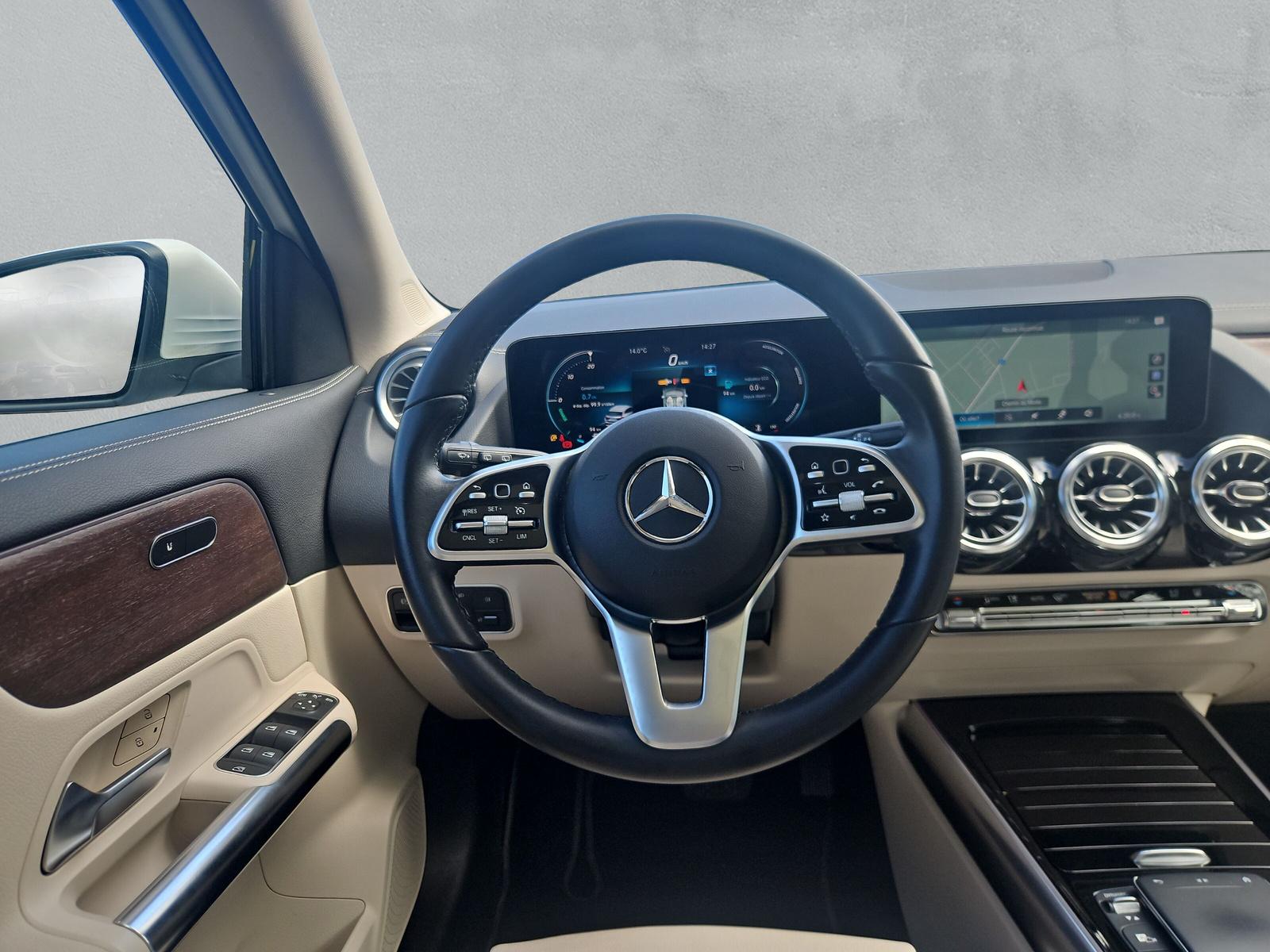 MERCEDES-BENZ GLA 200 Progressive 4matic-image-15