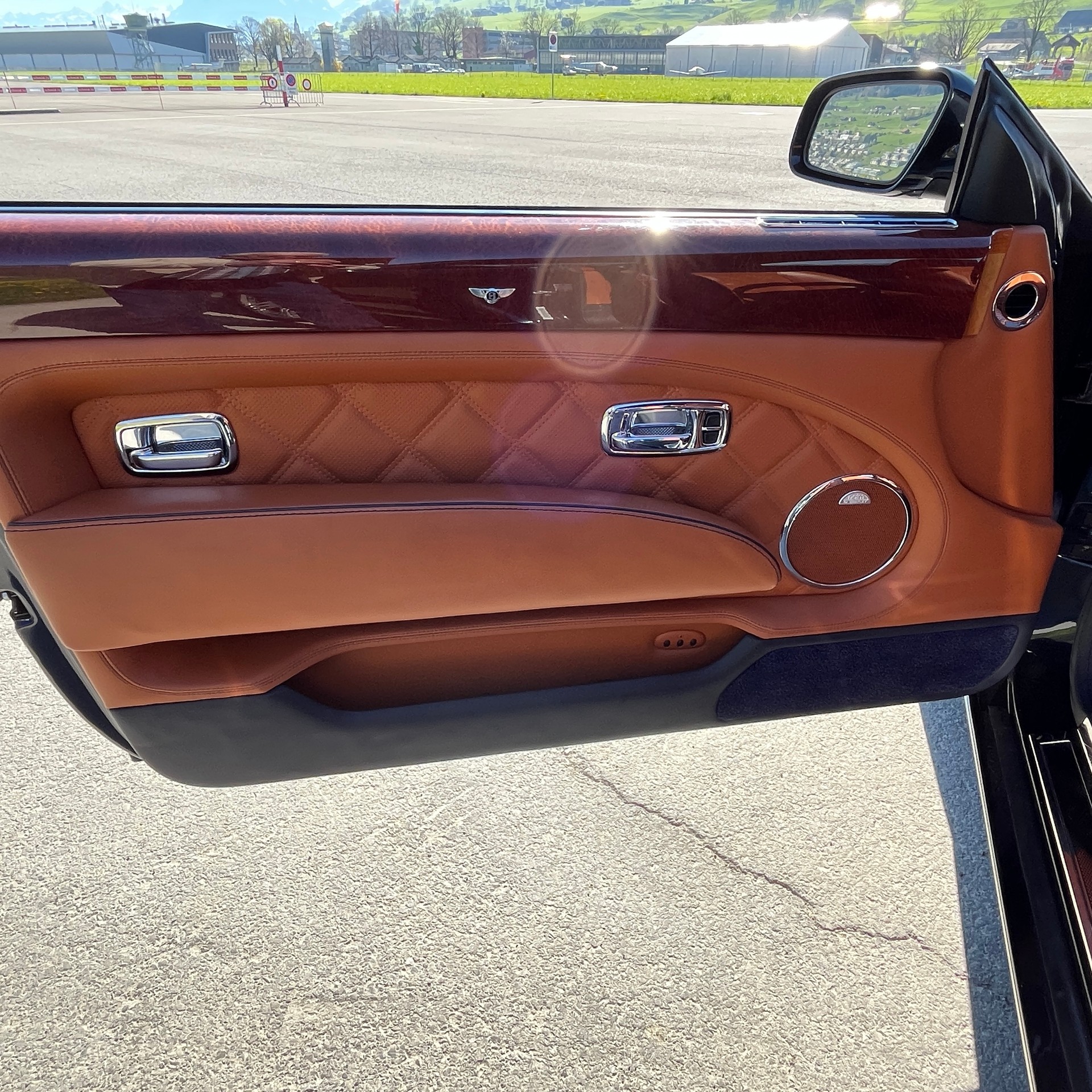BENTLEY Brooklands-image-8