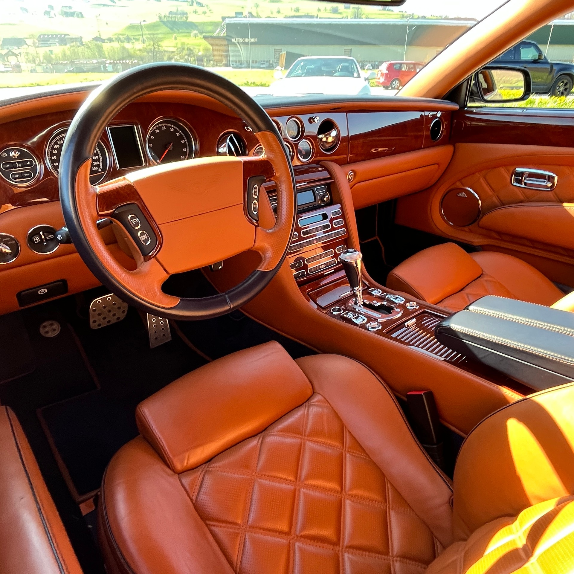 BENTLEY Brooklands-image-7