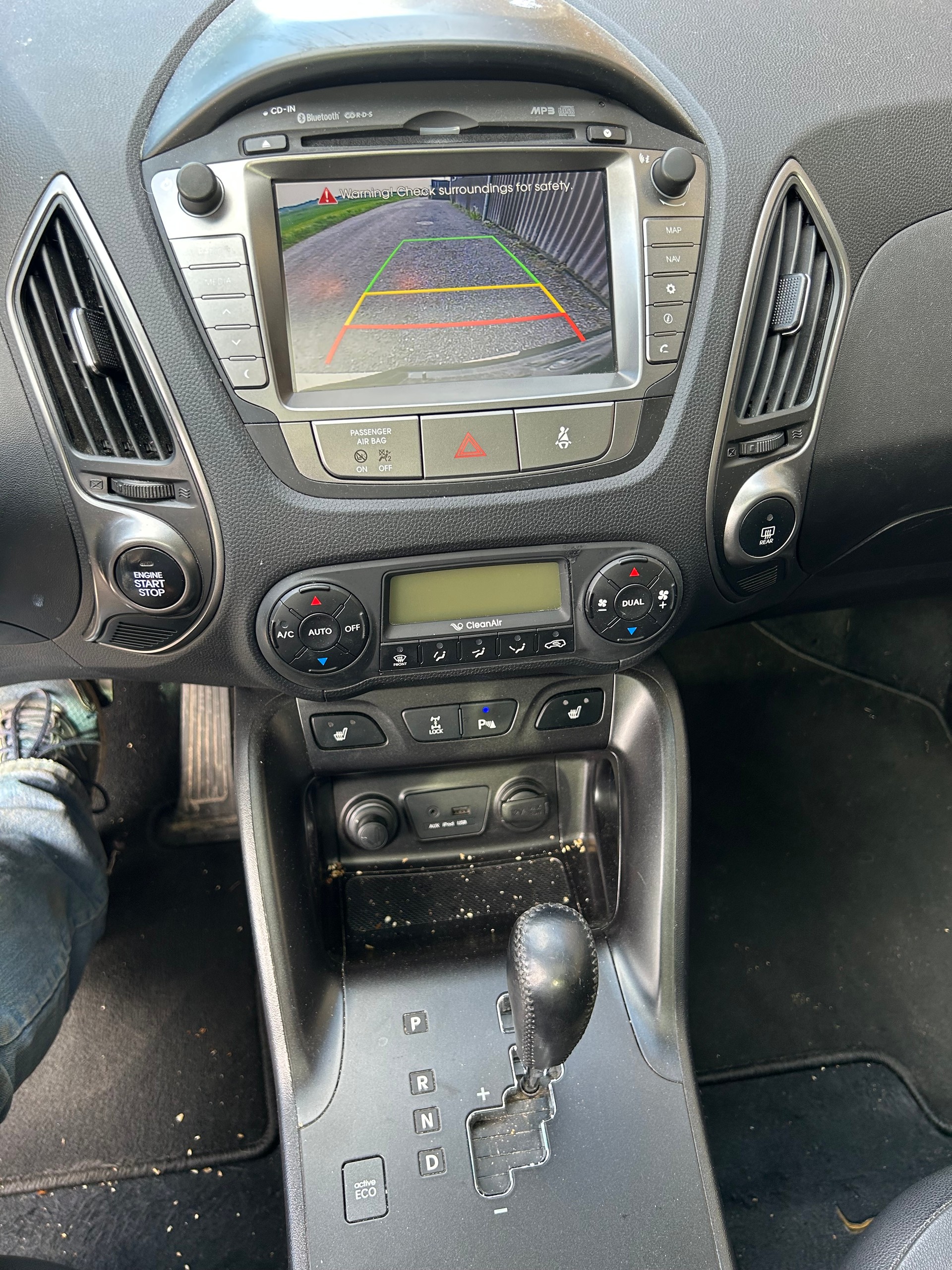 HYUNDAI iX 35 2.0 CRDi GO! Plus 4WD Automatic-image-9
