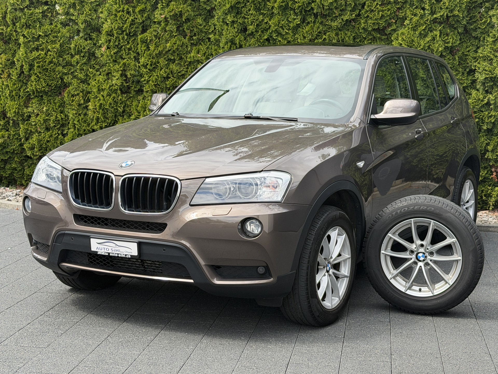 BMW X3 xDrive 20d Steptronic-showroom-element-1