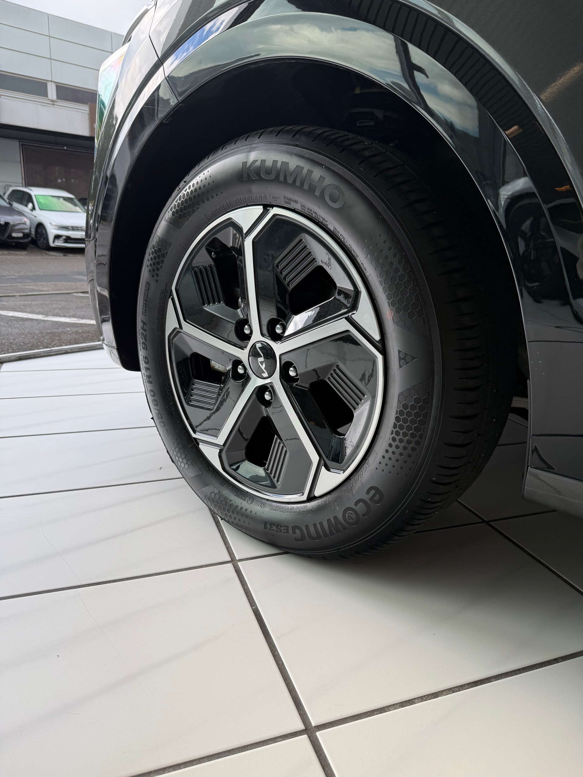 KIA Niro 1.6GDi Plug-in Hybrid Style DCT-image-29