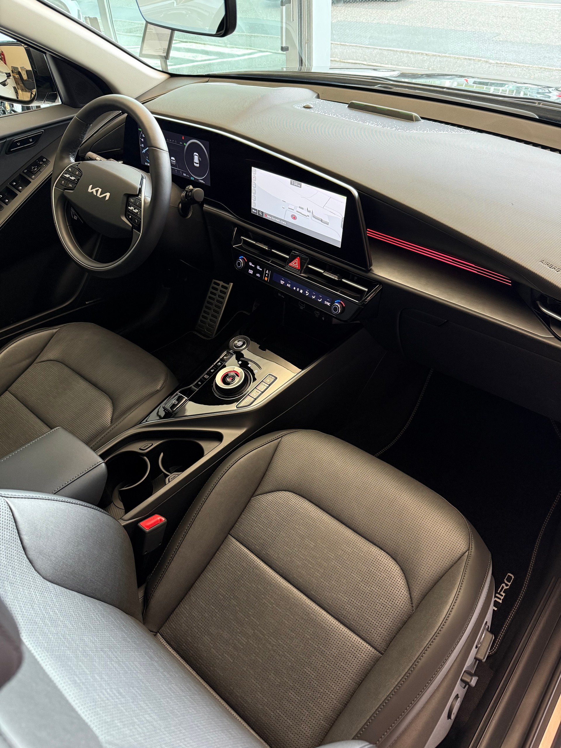 KIA Niro 1.6GDi Plug-in Hybrid Style DCT-image-14