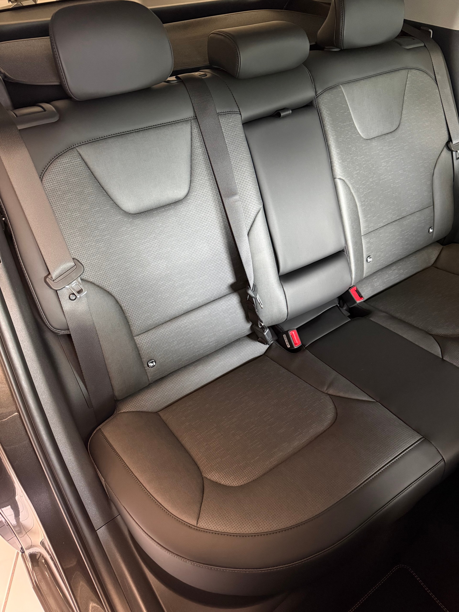 KIA Niro 1.6GDi Plug-in Hybrid Style DCT-image-11