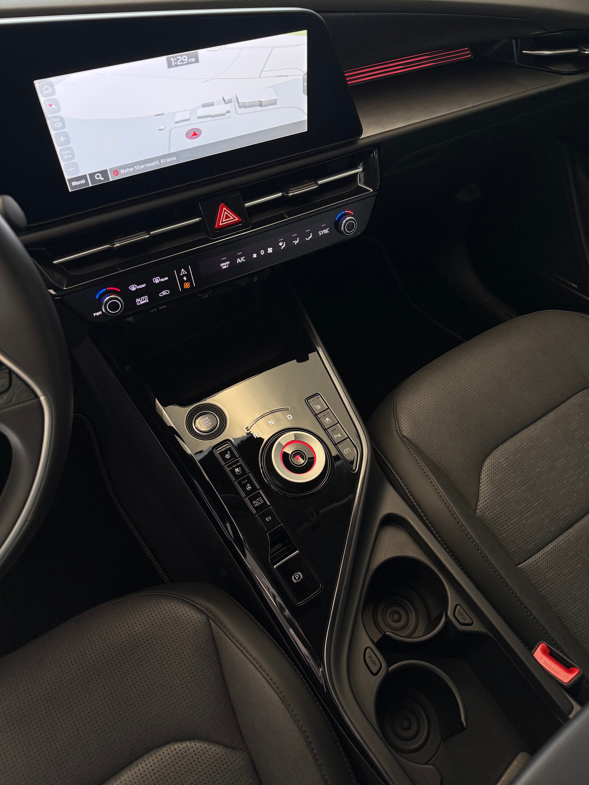 KIA Niro 1.6GDi Plug-in Hybrid Style DCT-image-7