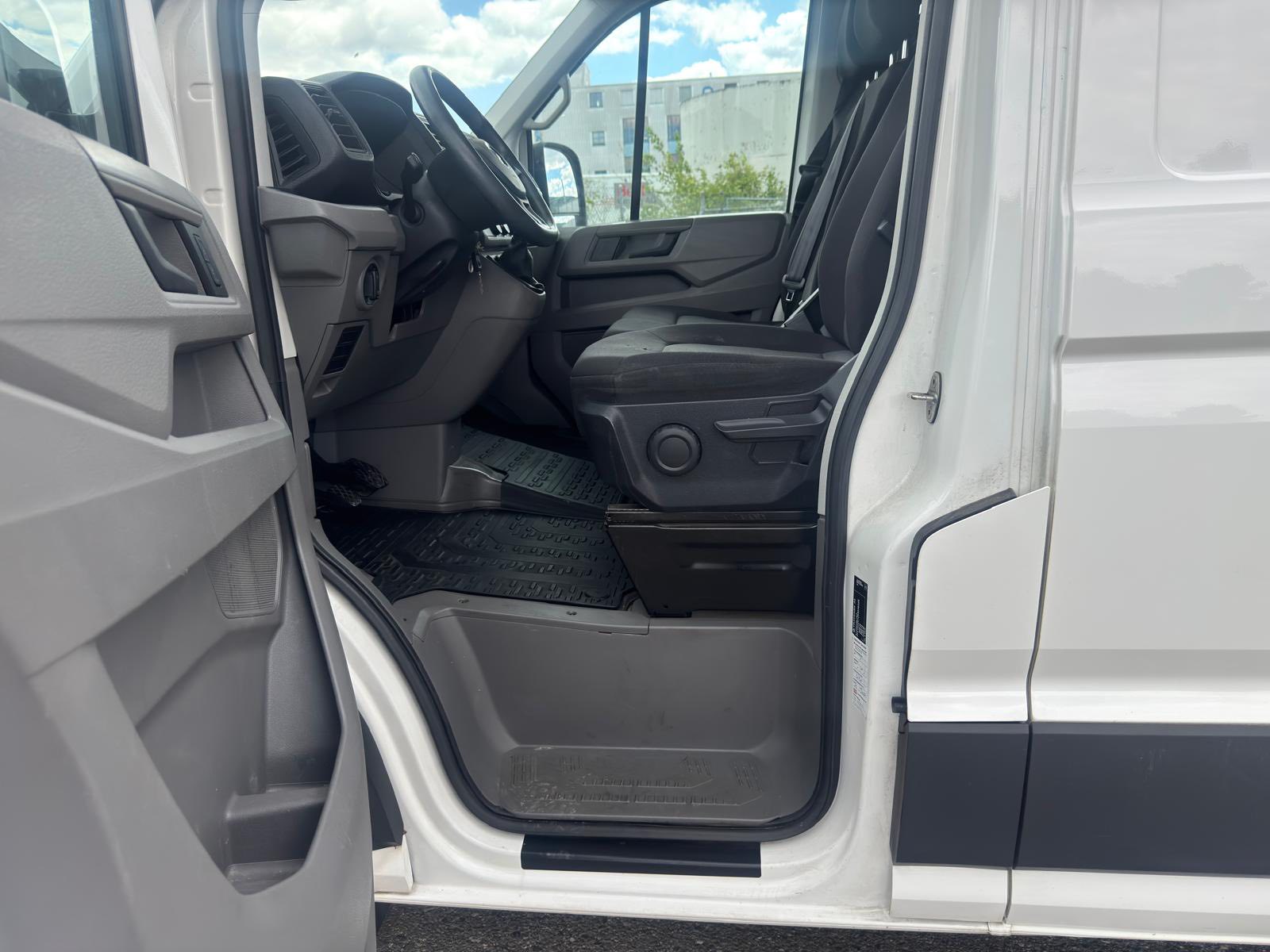 VW Crafter 35 2.0 TDI Mit Werkstatt Einrichtung-image-6