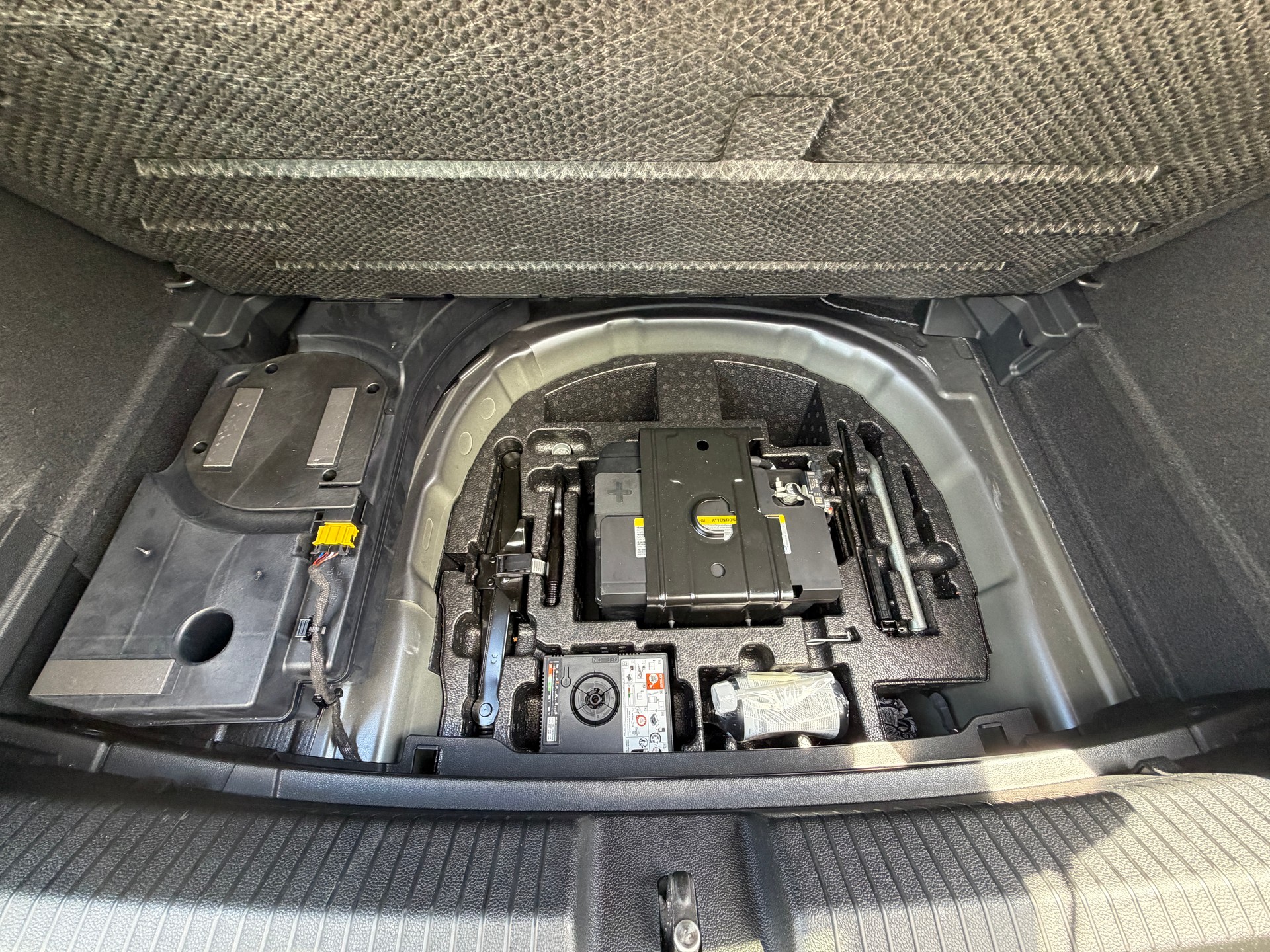 VW Polo 2.0 TSI GTI DSG-image-22