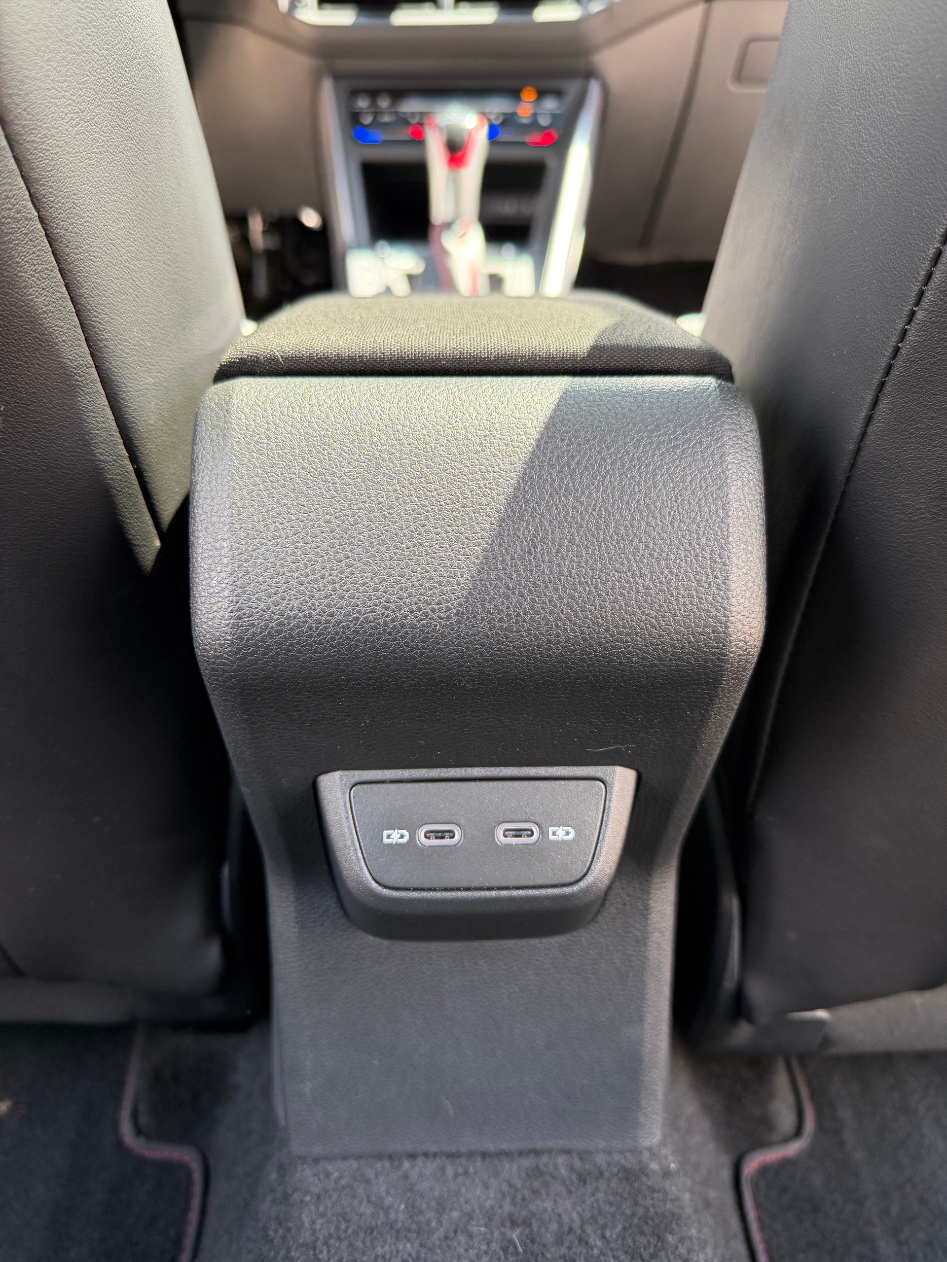 VW Polo 2.0 TSI GTI DSG-image-12