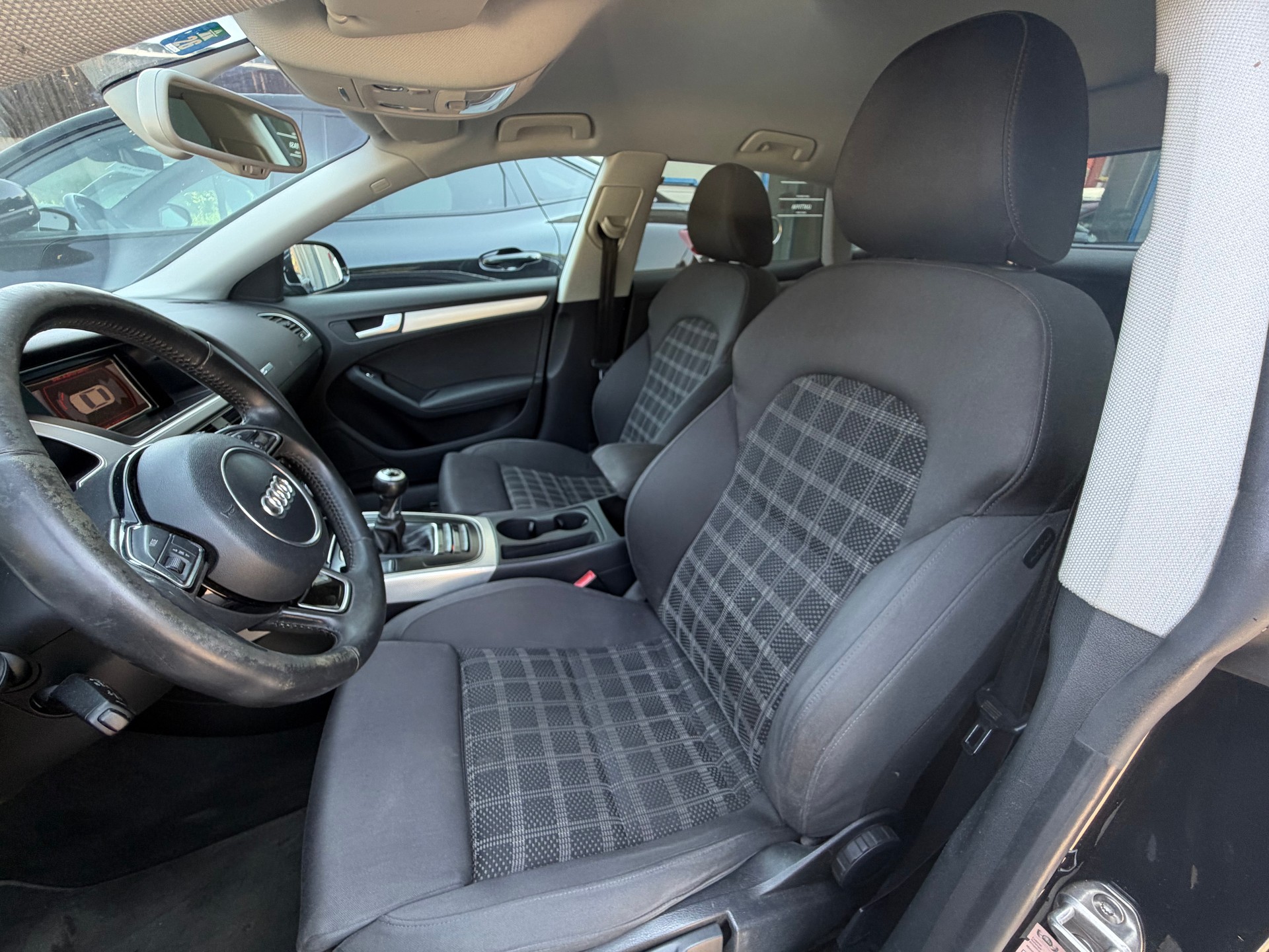 AUDI A5 Sportback 2.0 TDI-image-7