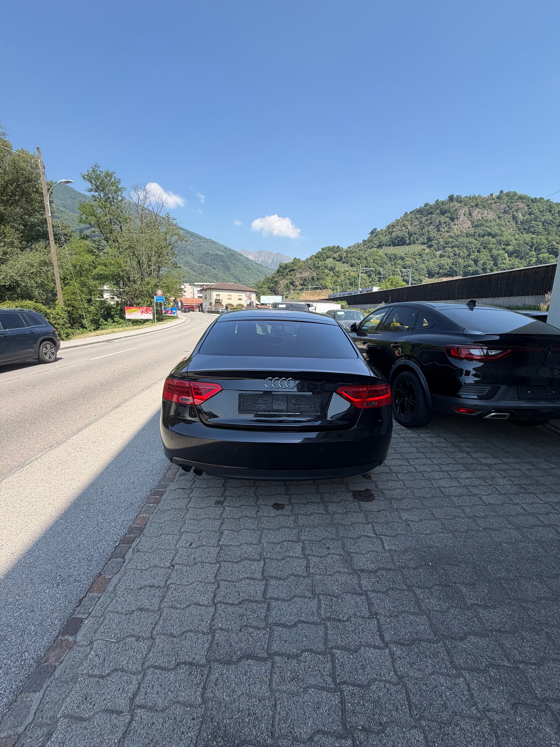 AUDI A5 Sportback 2.0 TDI-image-5