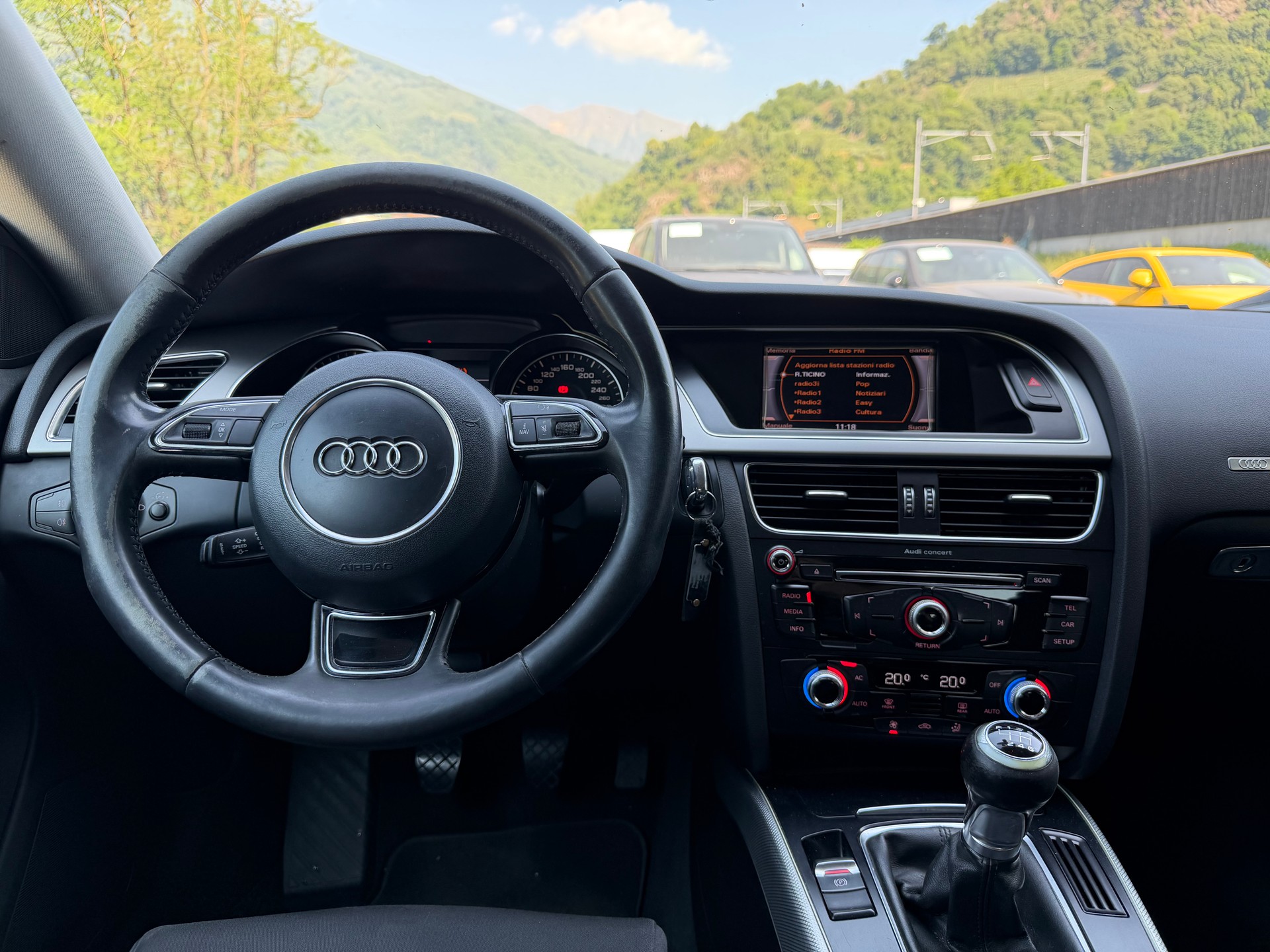 AUDI A5 Sportback 2.0 TDI-image-9