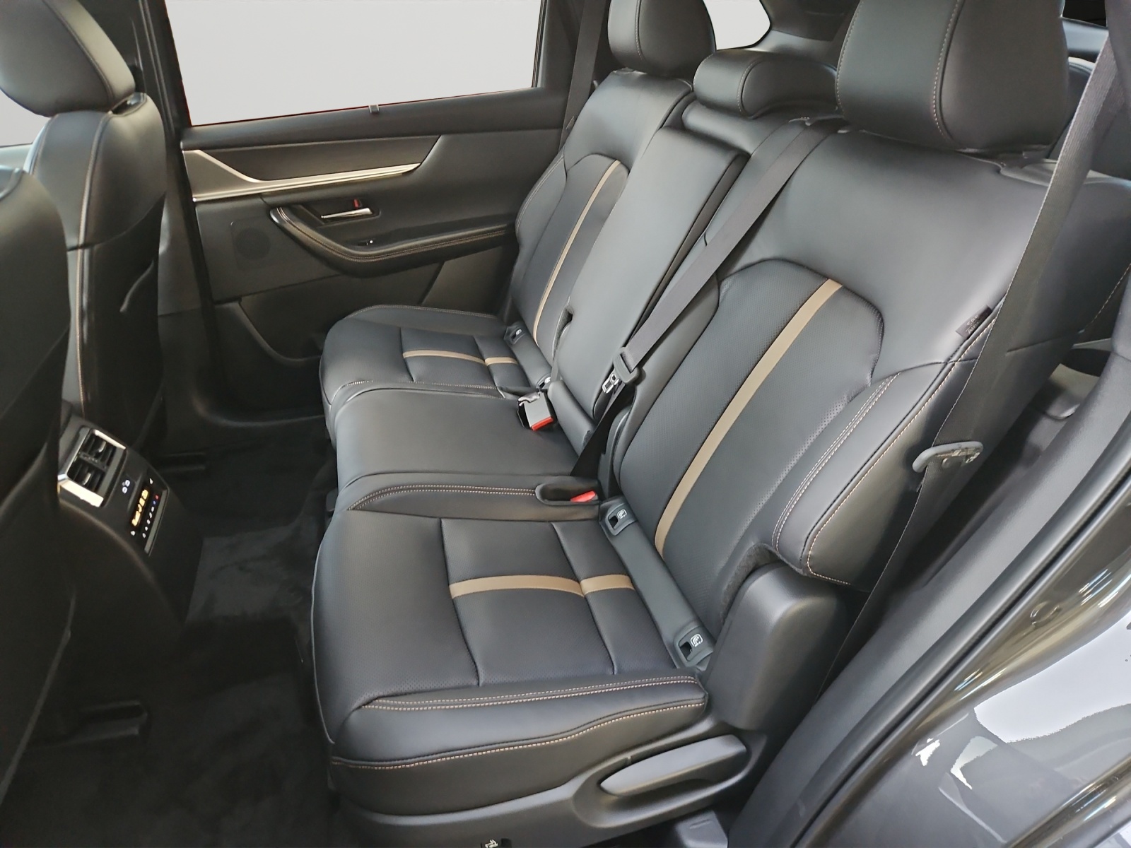 MAZDA CX-80 e-Skyactiv PHEV 327 AWD Homura-image-8