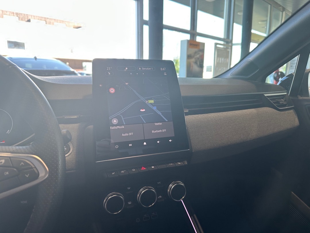 RENAULT Clio 1.0 Techno-image-15