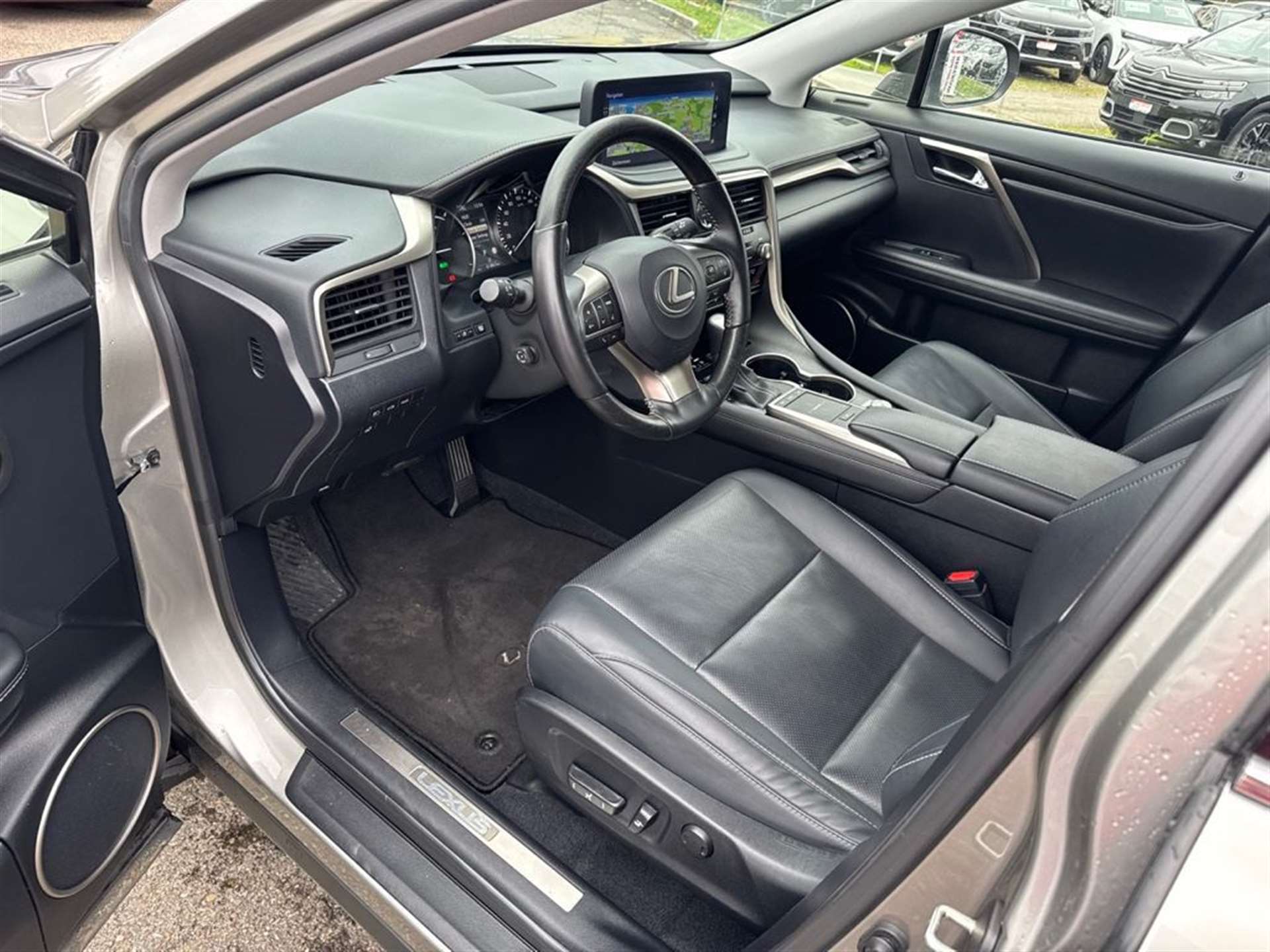 LEXUS RX 450h comfort AWD CVT-image-5