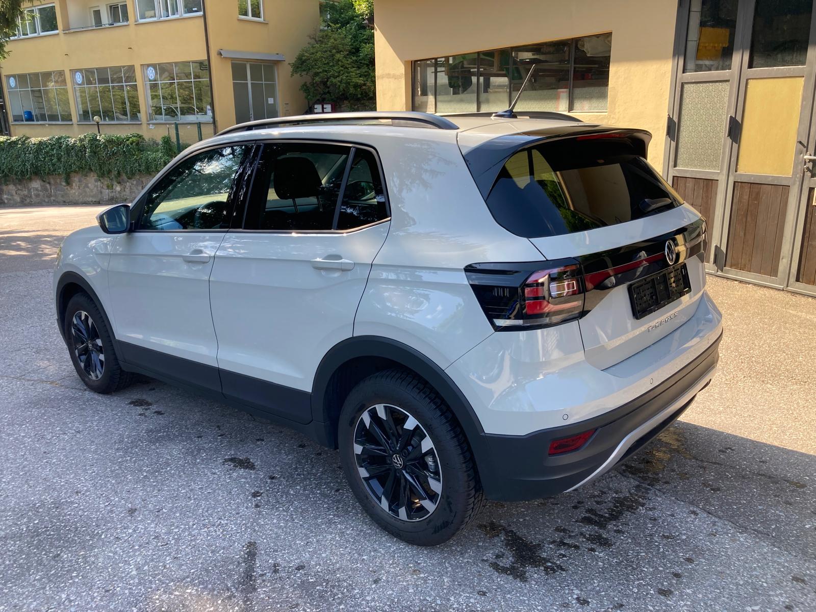 VW T-Cross 1.0 TSI Life Limited DSG-image-4