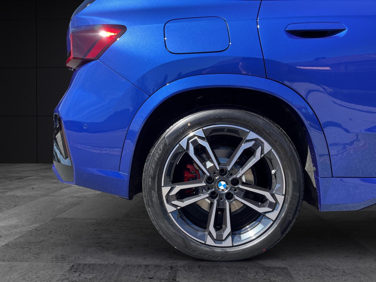 BMW iX1 30 xDrive-image-19