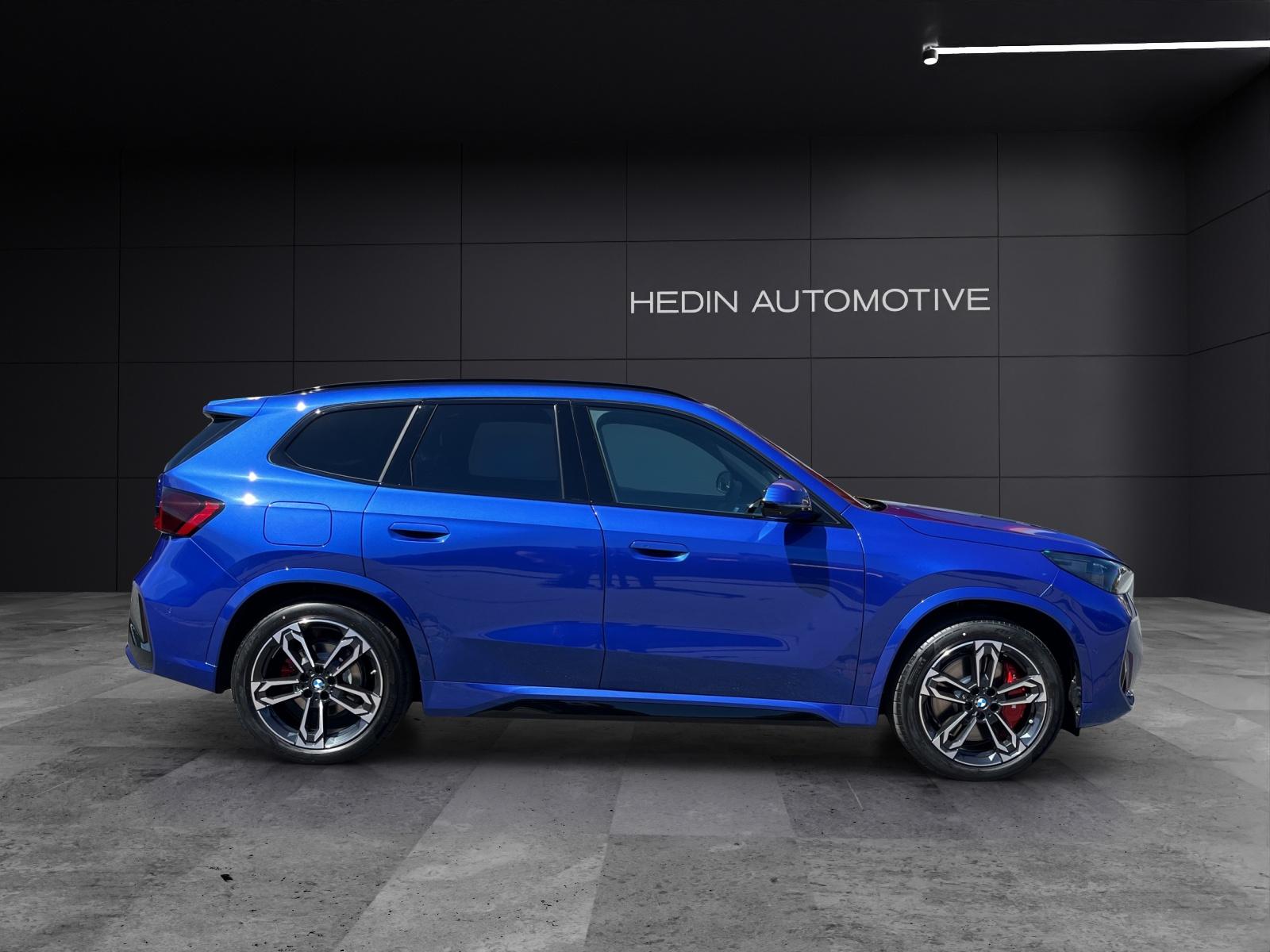 BMW iX1 30 xDrive-image-16
