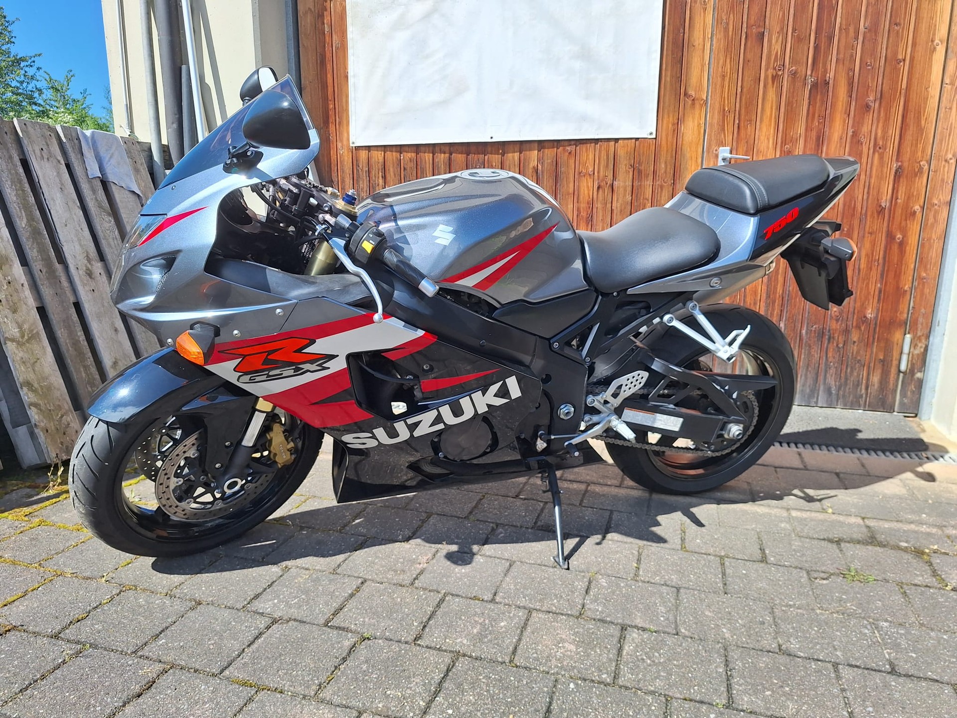 SUZUKI GSX-R 750 K4/K5