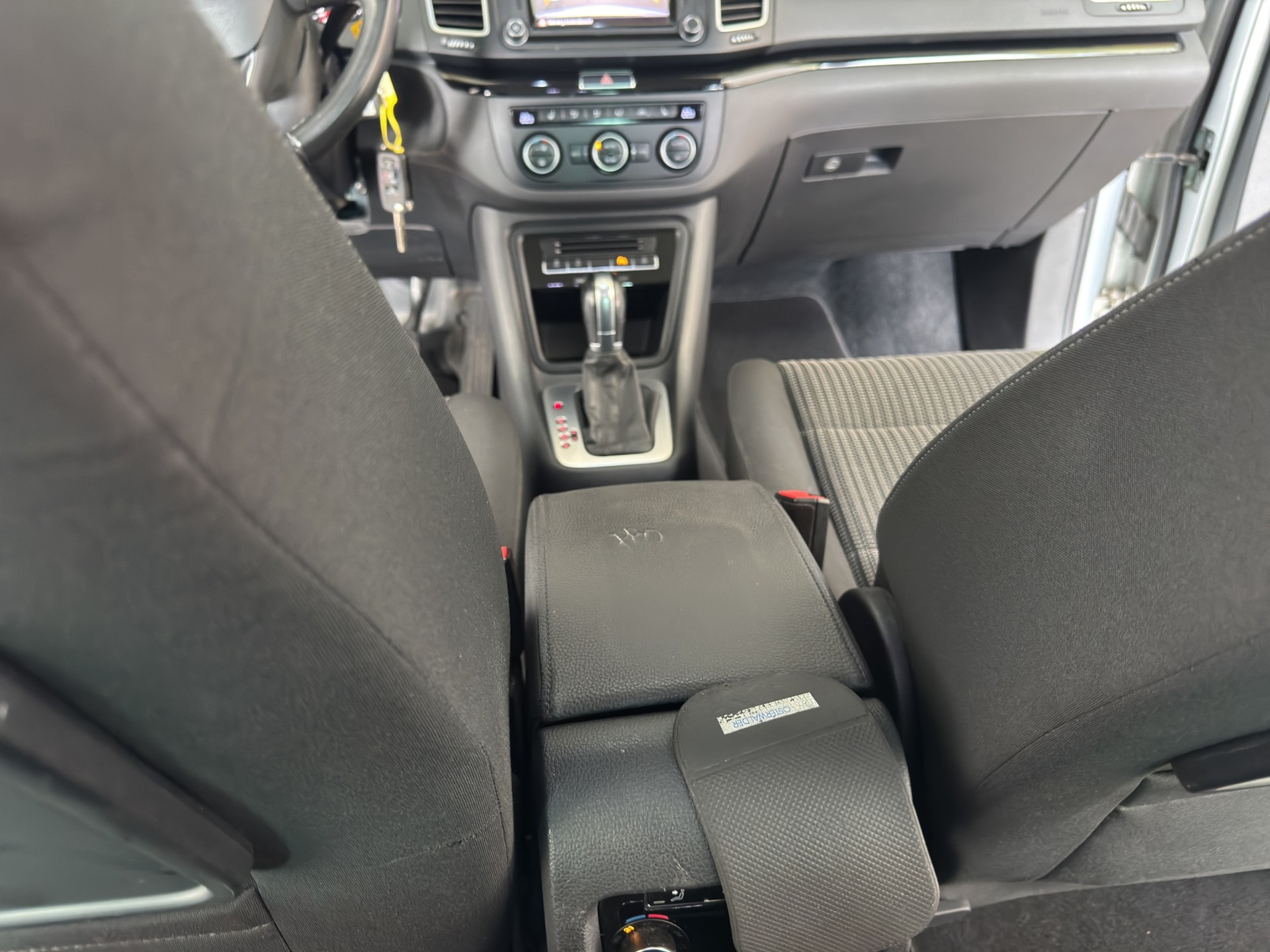 SEAT Alhambra 2.0 TDI DSG SWISS FR-image-11