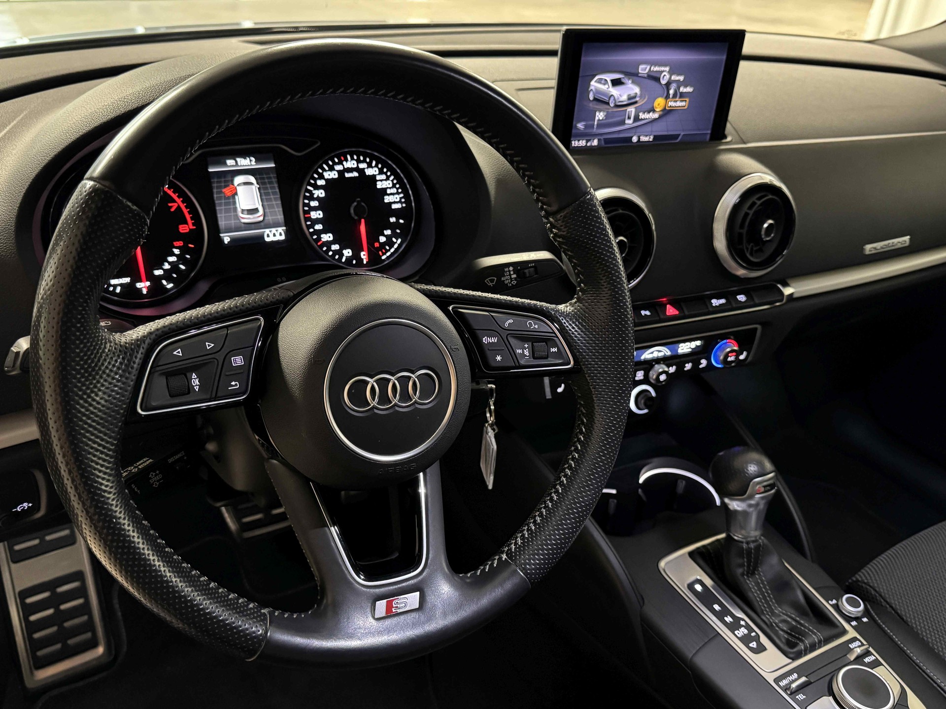 AUDI A3 Sportback 2.0 TFSI Sport quattro S-tronic-image-8