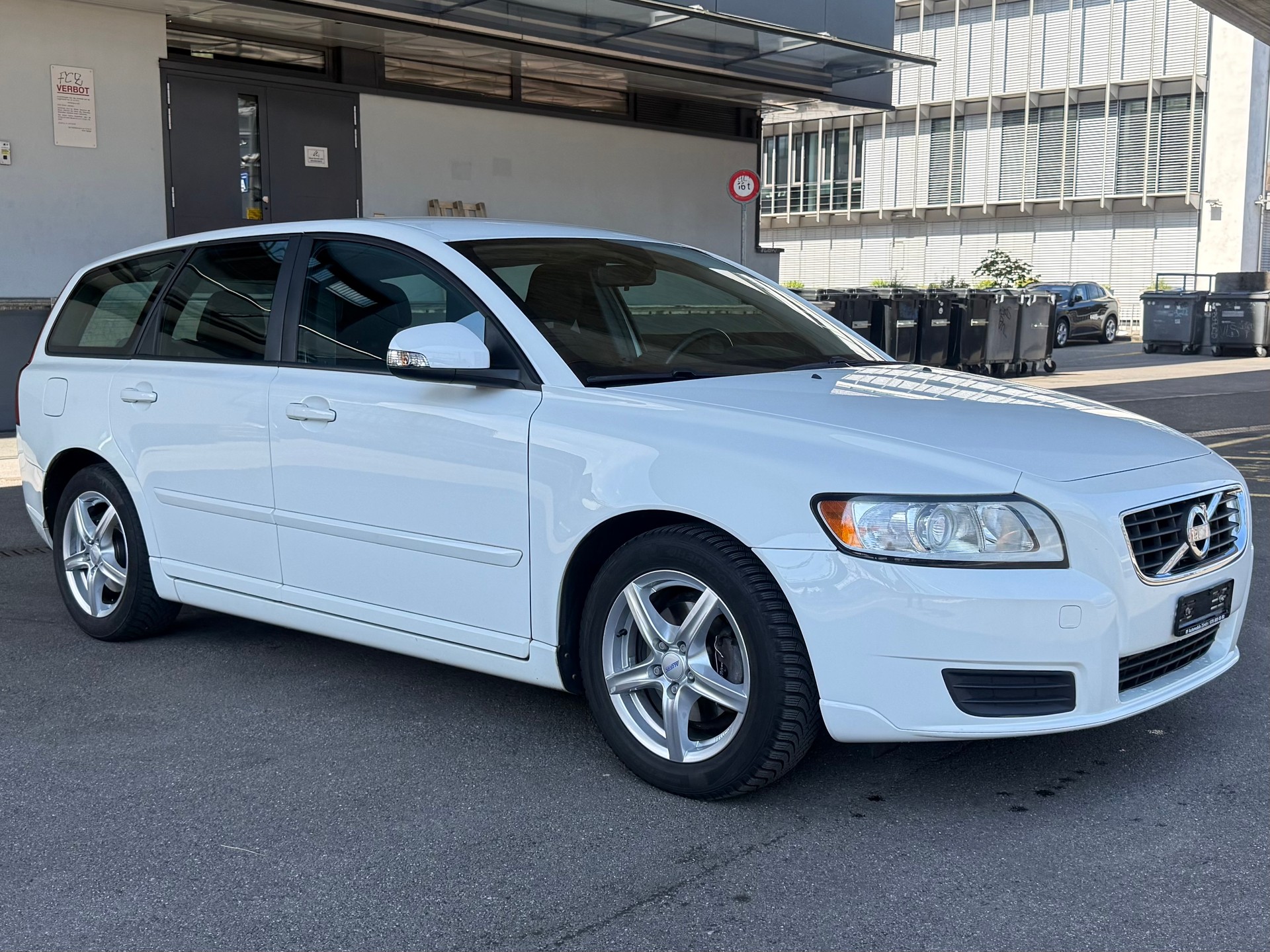 VOLVO V50 D2 Kinetic