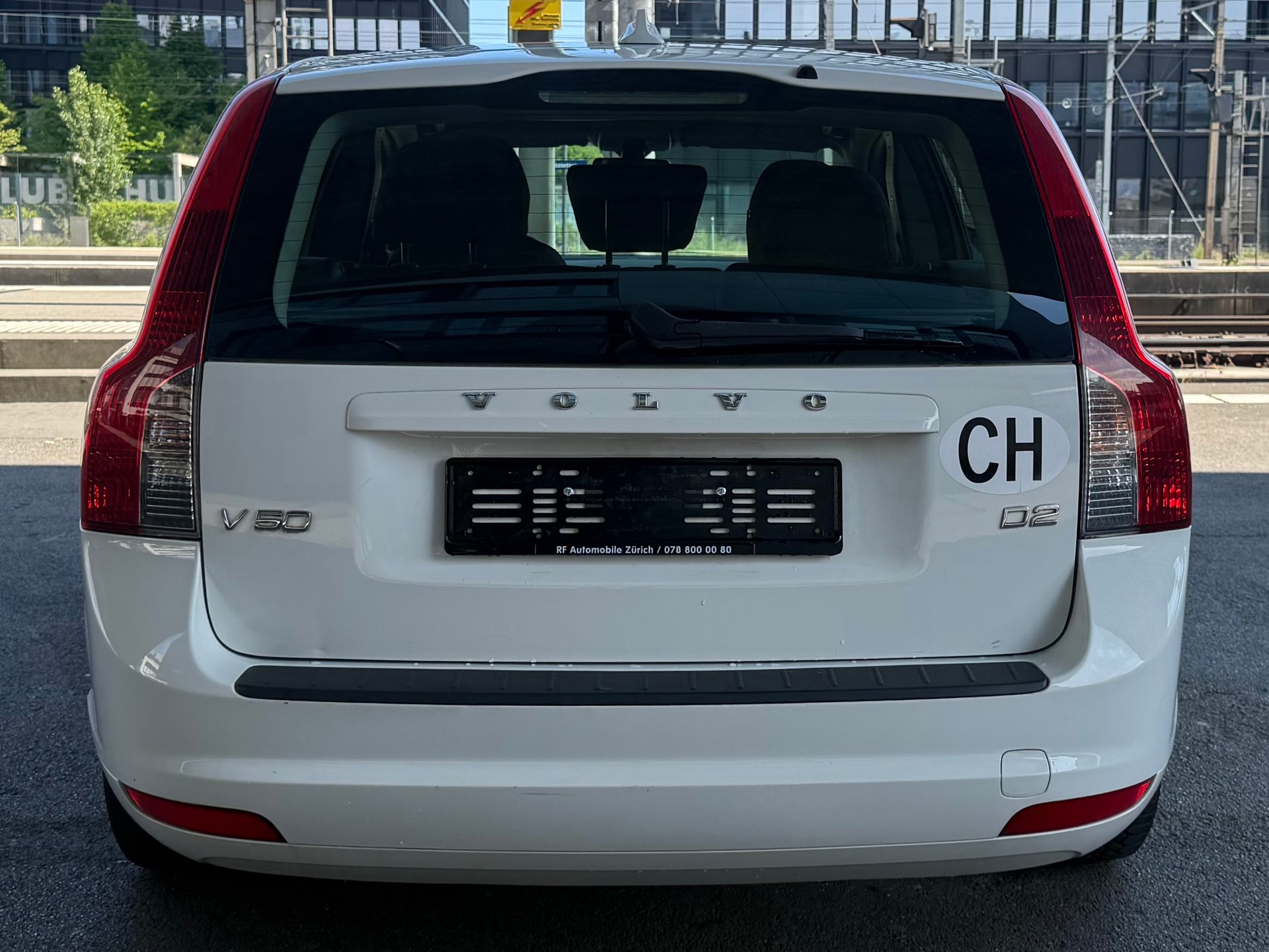 VOLVO V50 D2 Kinetic-image-6