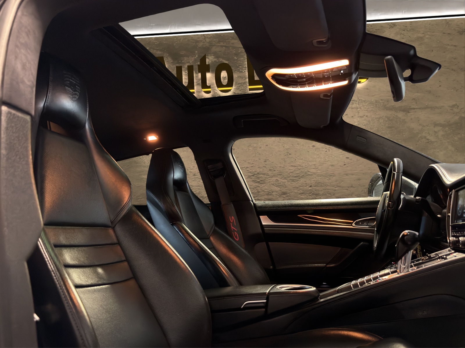 PORSCHE Panamera GTS 4.8 PDK-image-13