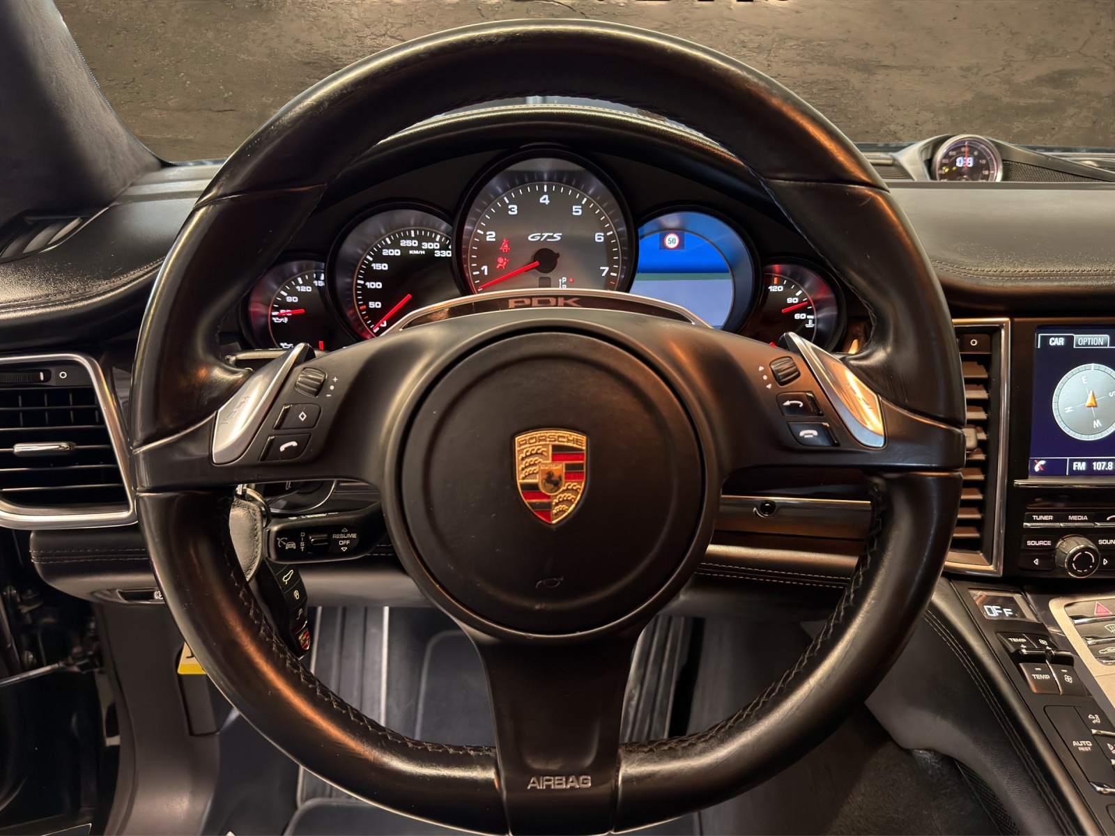 PORSCHE Panamera GTS 4.8 PDK-image-8