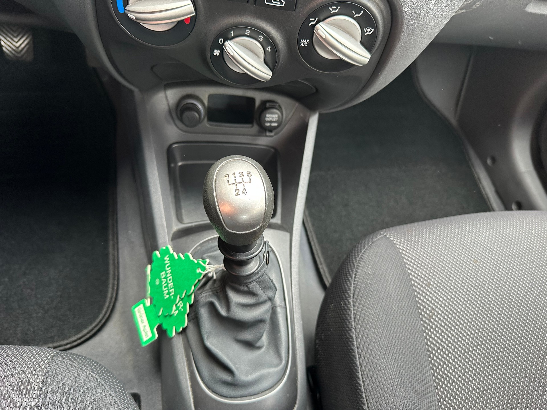 KIA Rio 1.4 16V Classic-image-6