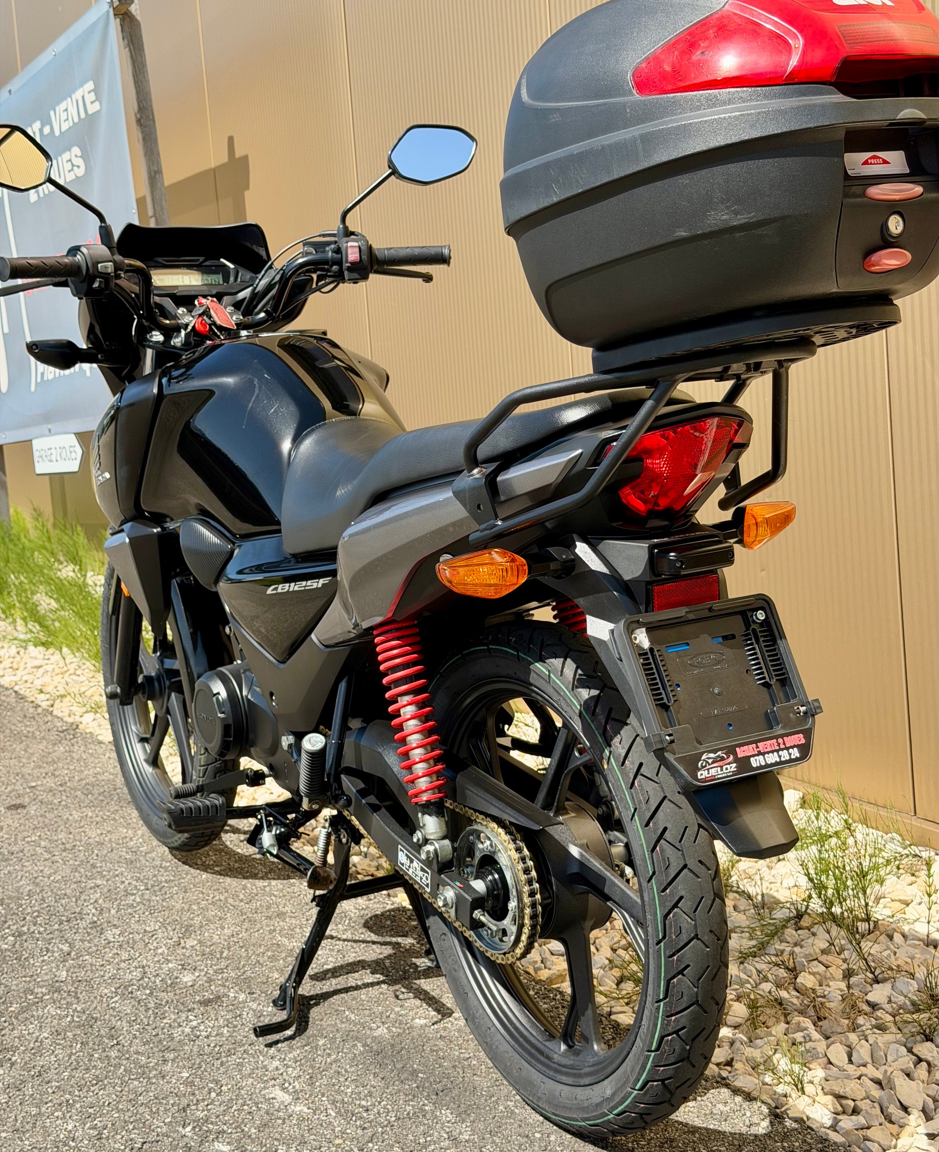 HONDA CBF 125 M-image-12