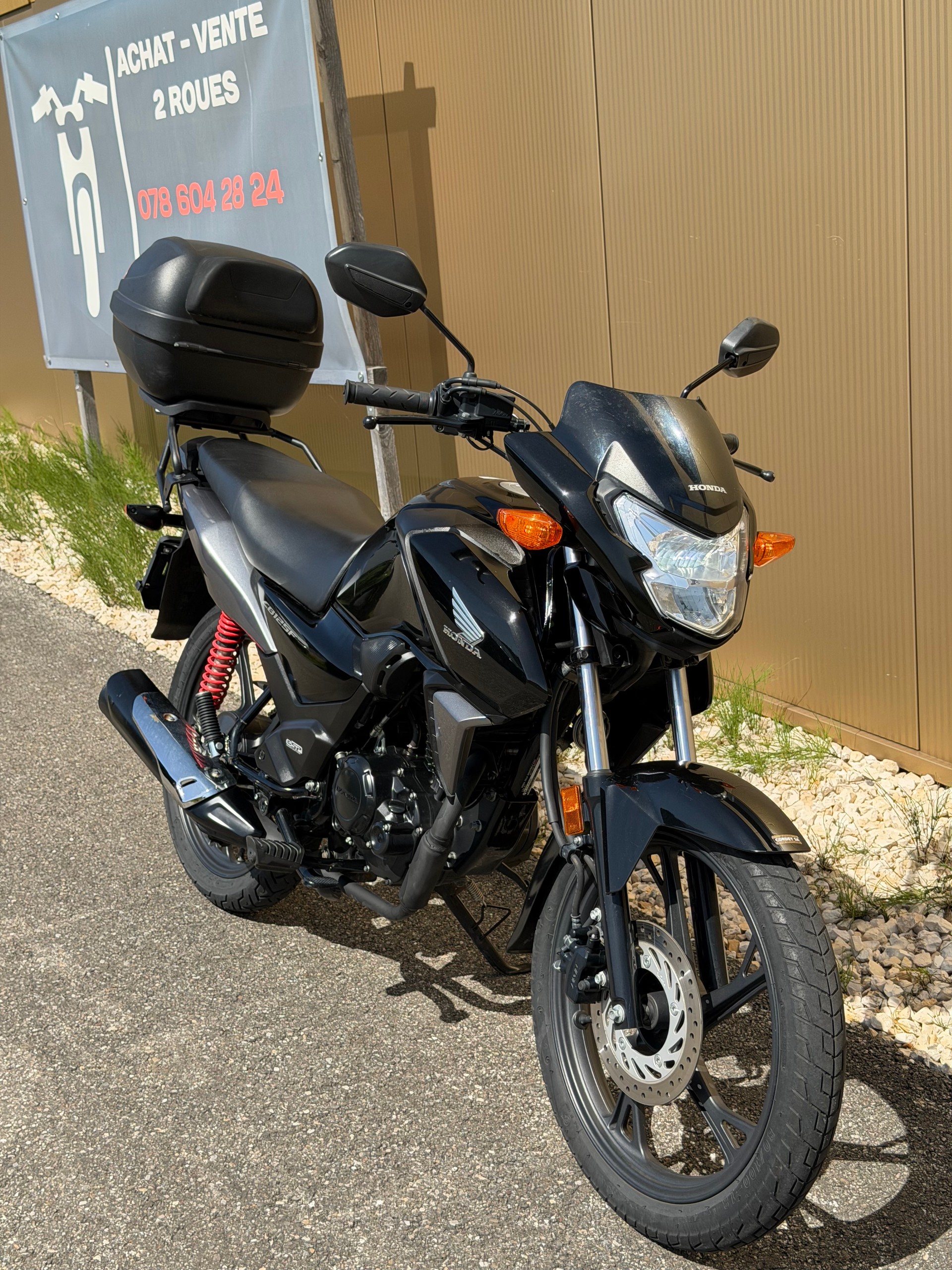 HONDA CBF 125 M-image-0