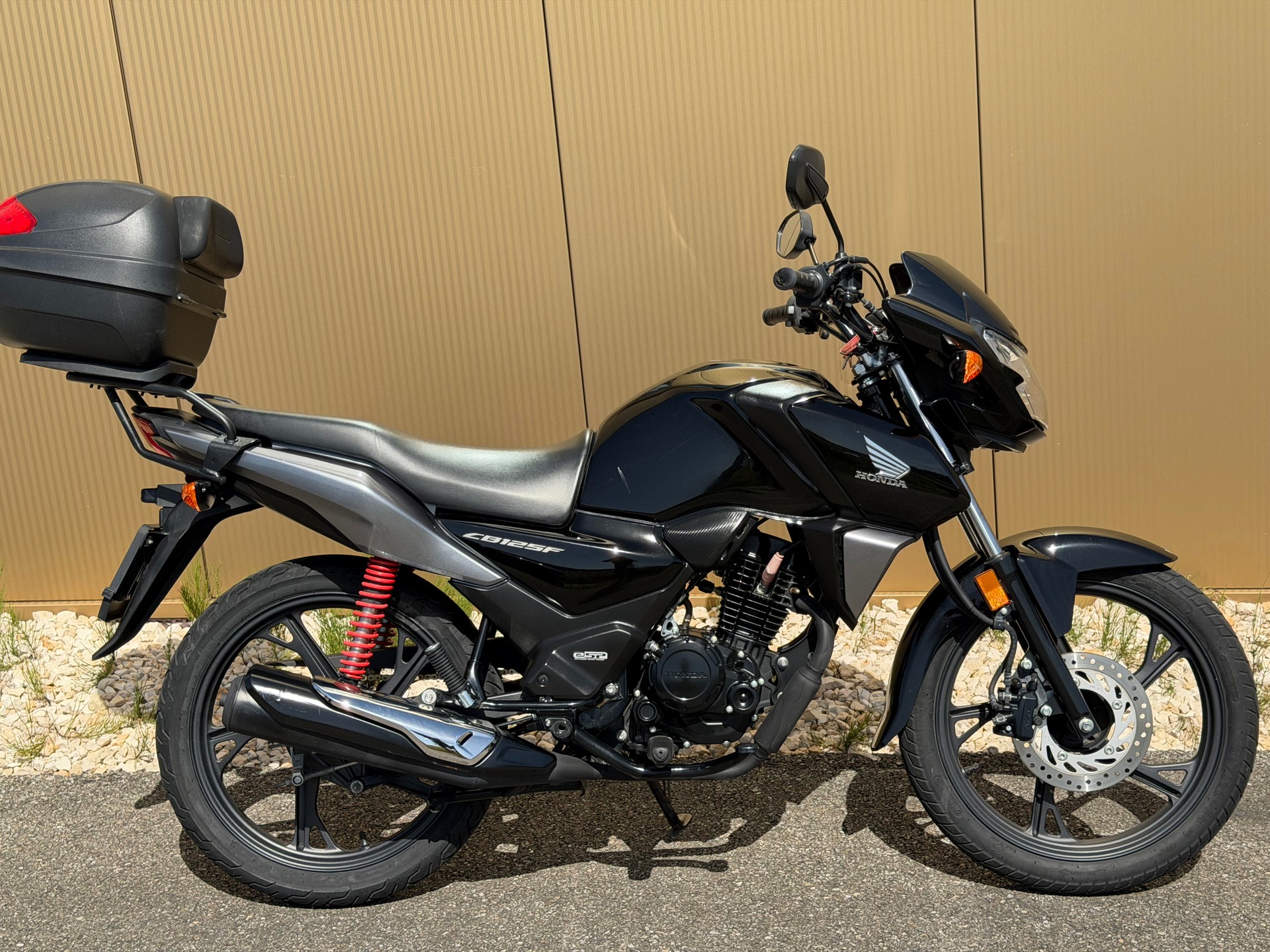 HONDA CBF 125 M-image-3