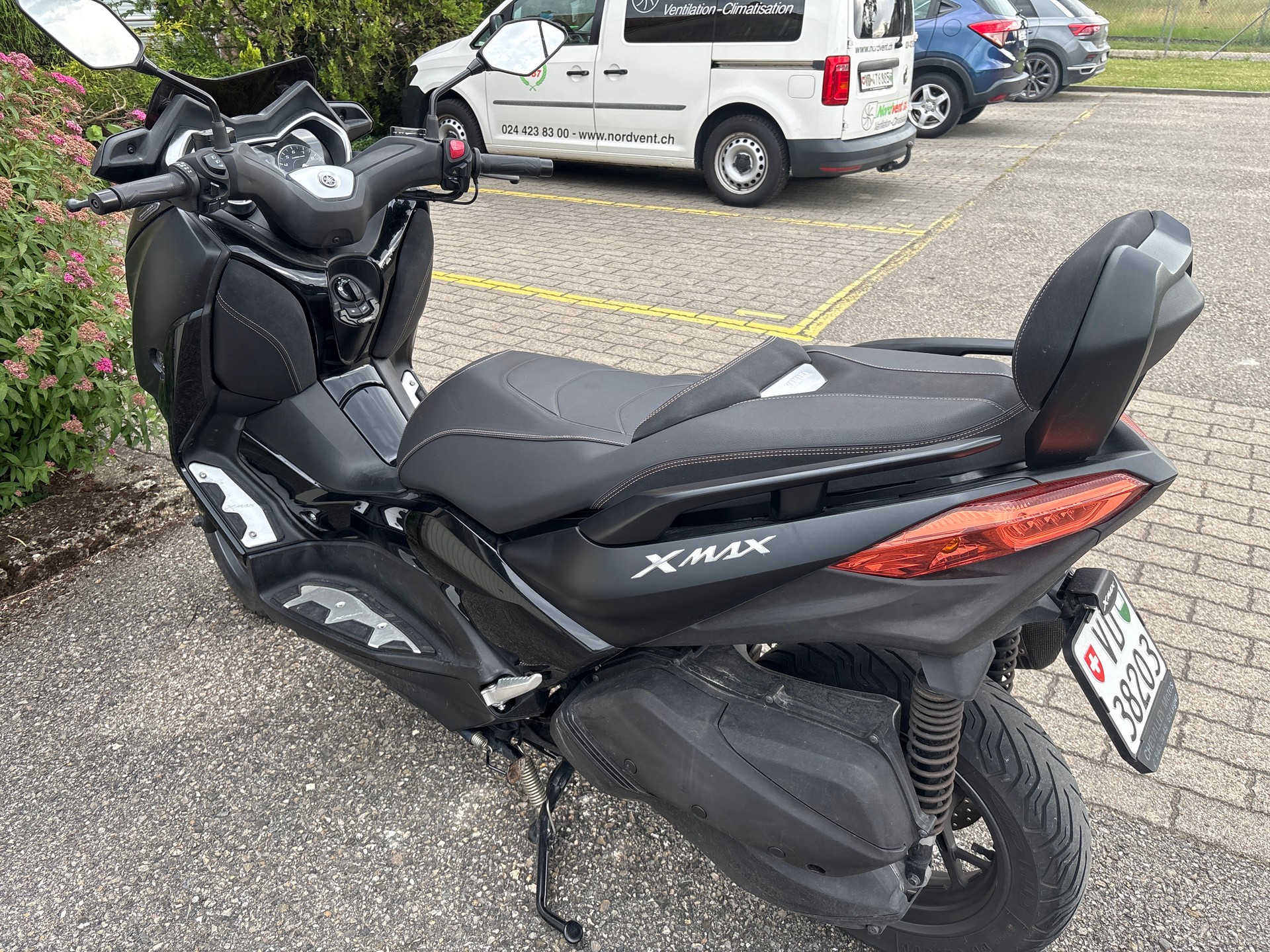 YAMAHA X-Max 300 Iron Max ABS-image-1