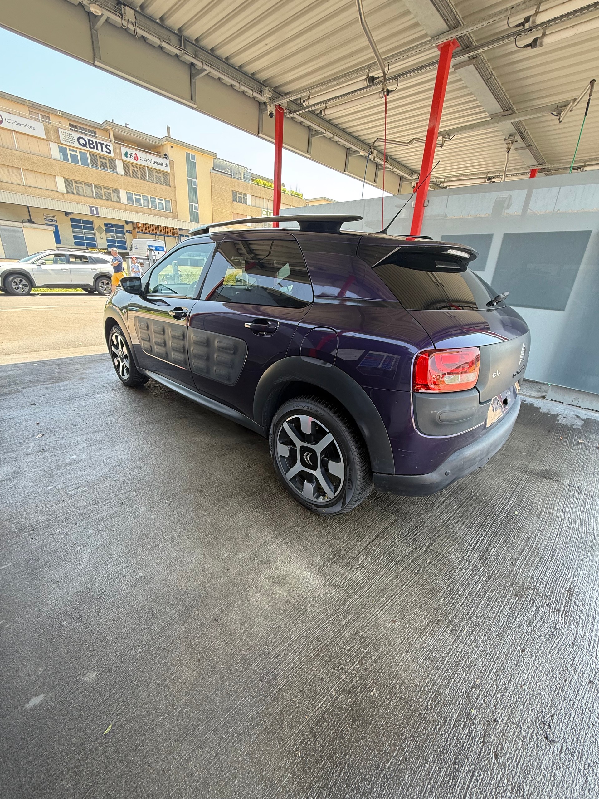 CITROEN C4 Cactus 1.2 VTi Shine-image-2