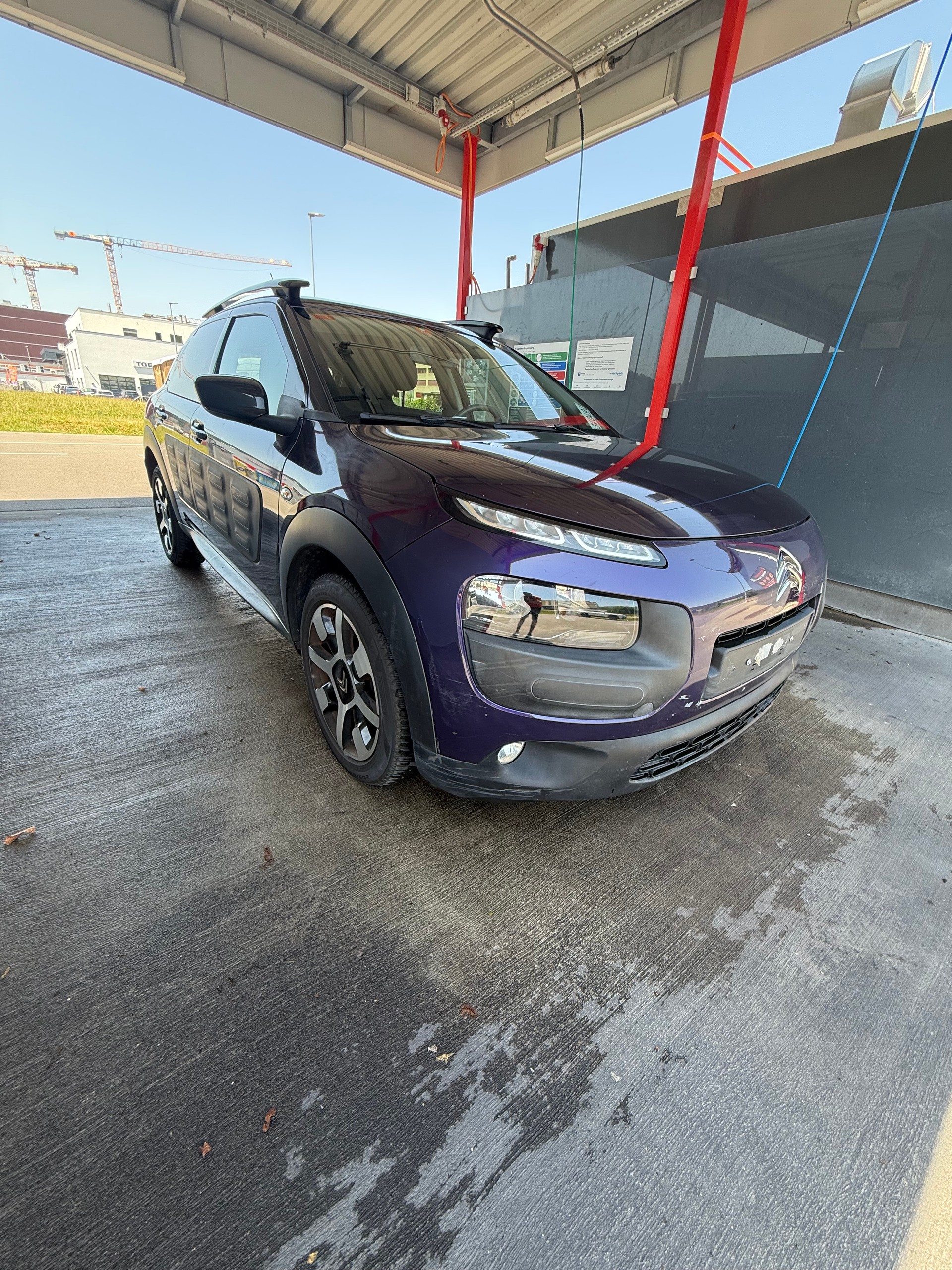 CITROEN C4 Cactus 1.2 VTi Shine-image-3