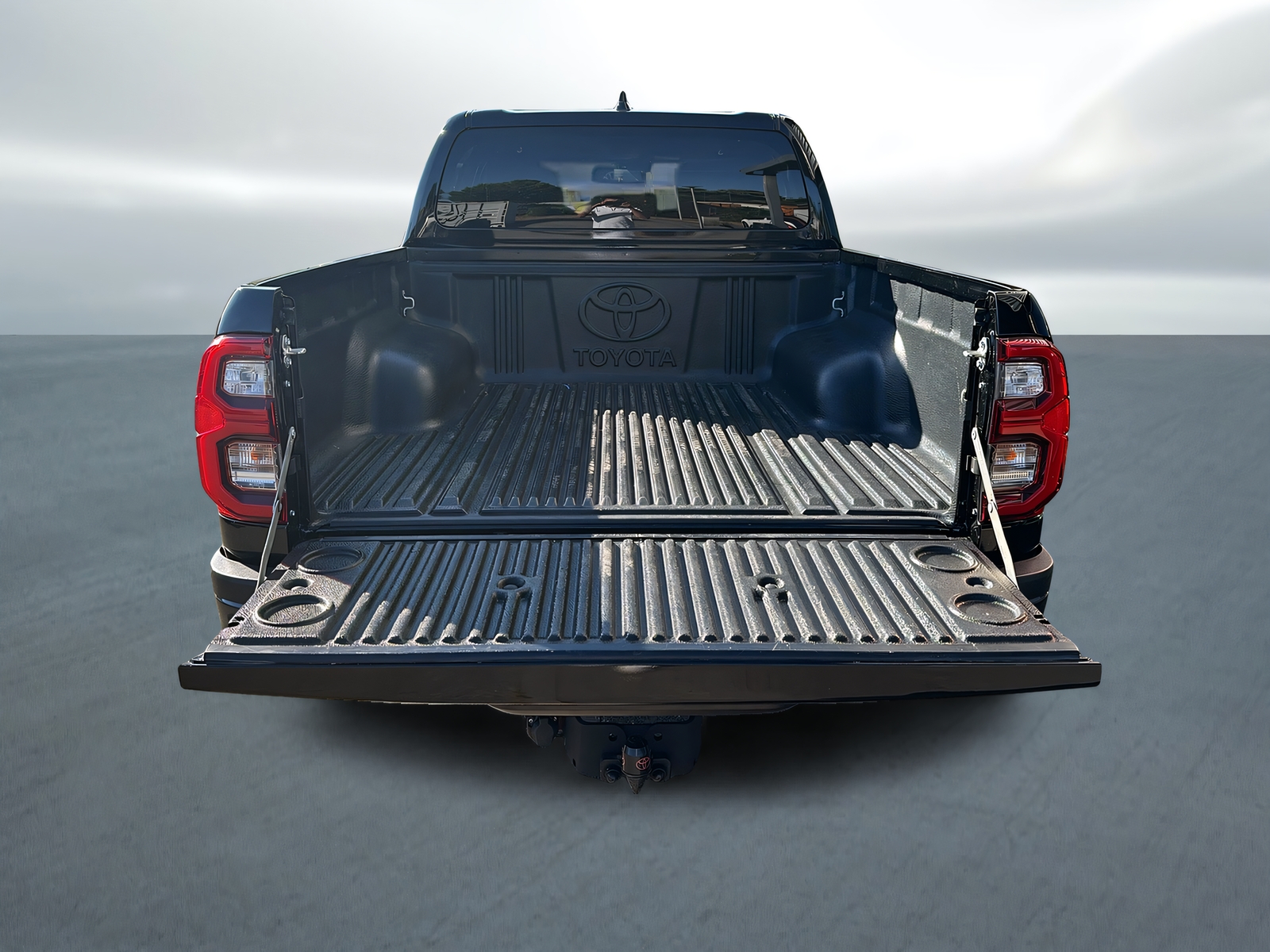 TOYOTA Hilux 2.8D-4D Invincible Double Cab 4x4 A-image-11