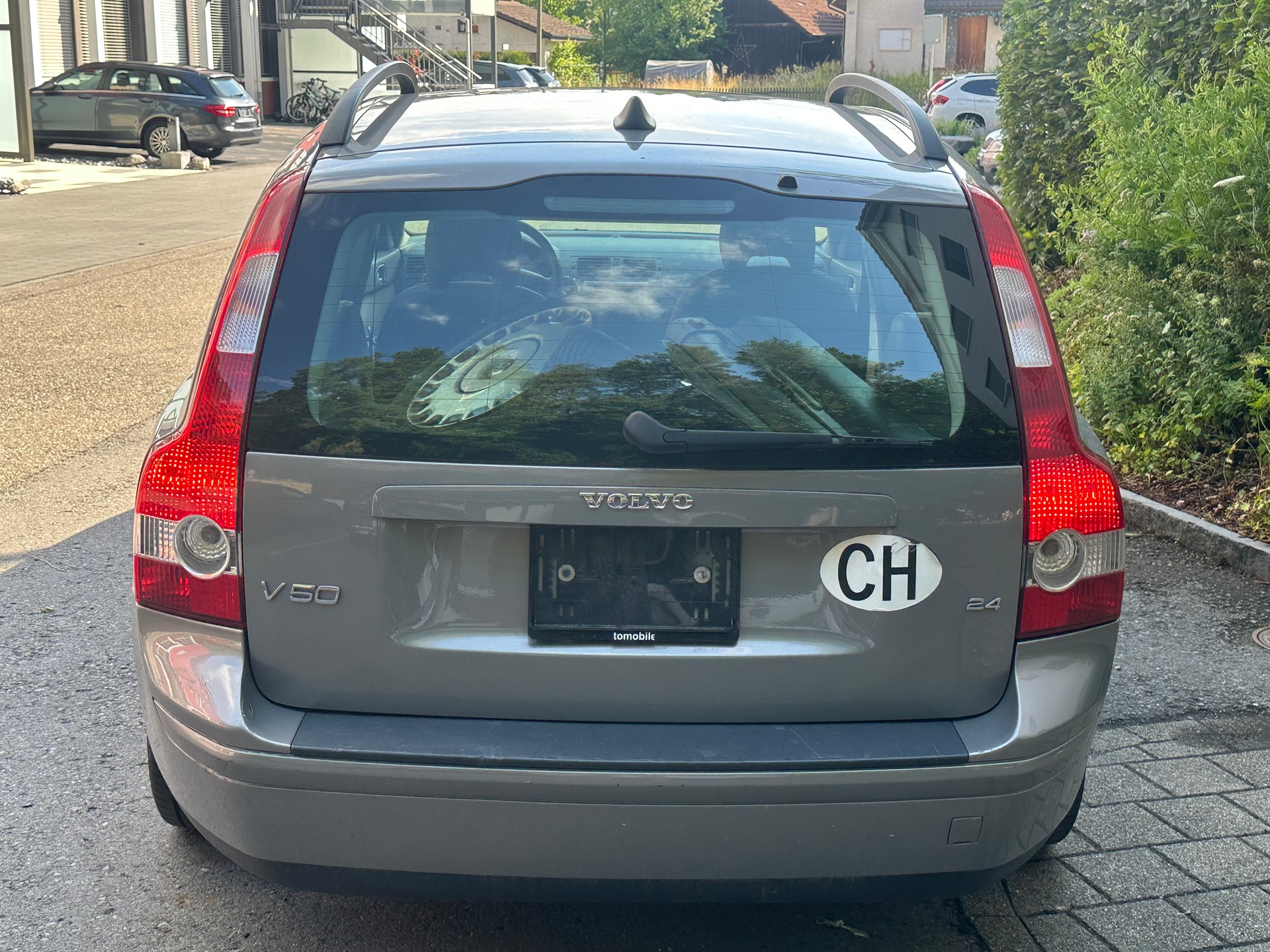 VOLVO V50 2.4-showroom-element-3