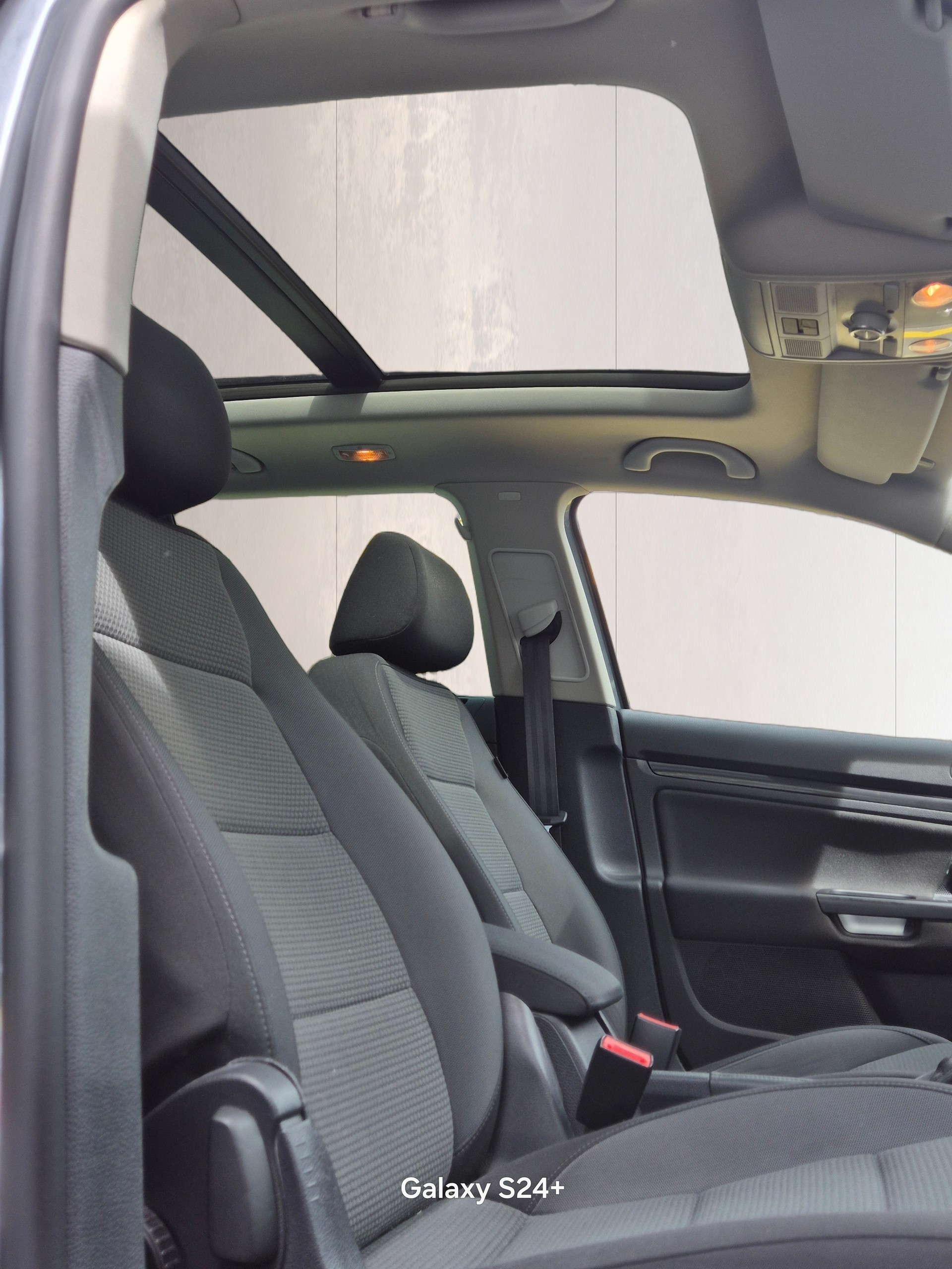 VW Golf Variant 1.4 TSI Team DSG-image-10