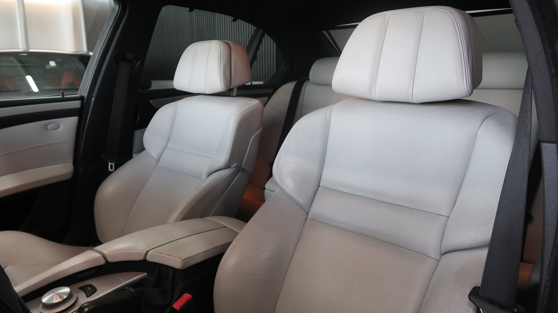 BMW M5-image-18