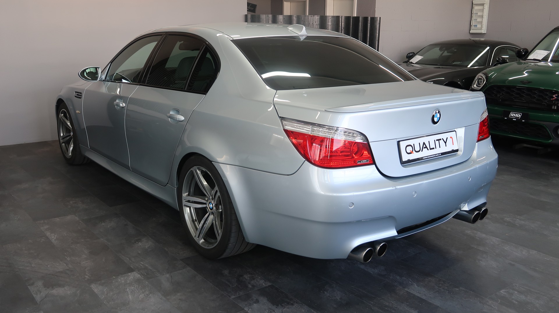 BMW M5-image-14